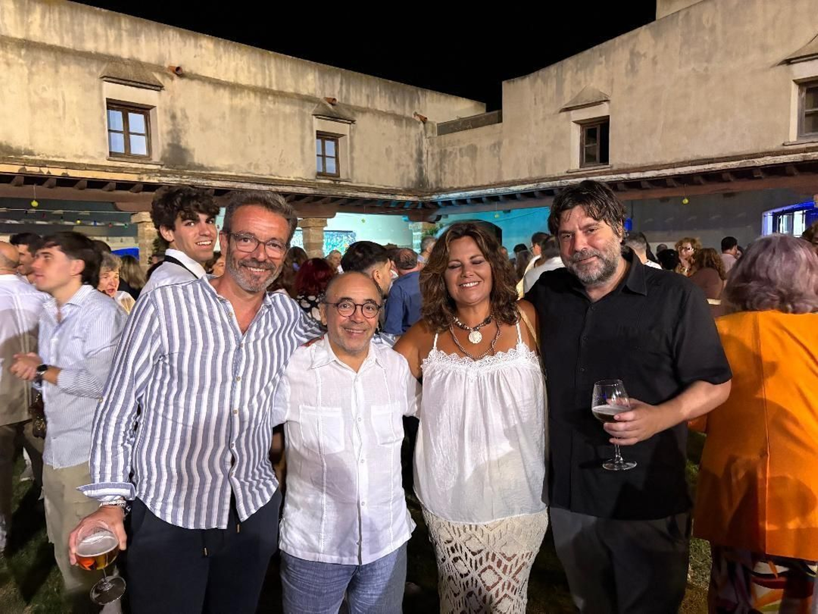 Abraham Fernández Gamaza, Kiki Hernández, Elena Amaya y Pepe Baena, durante la celebración de la Velada de la Prensa.