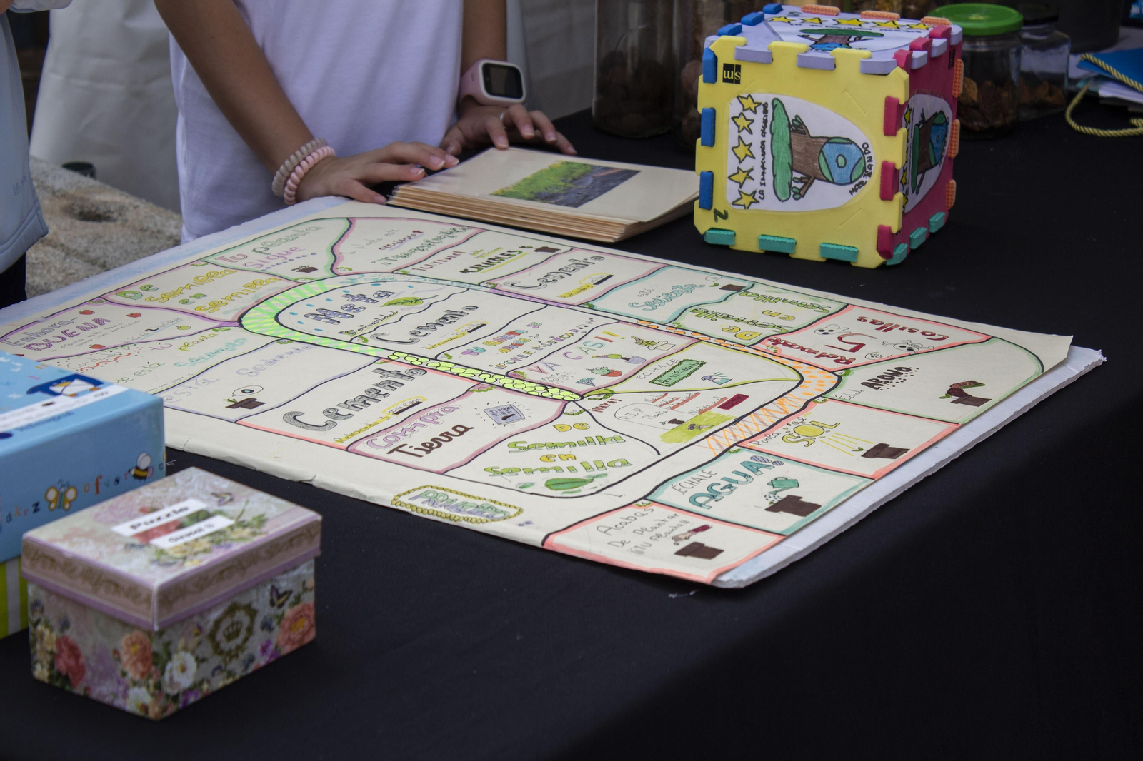 Fotos de Diverciencia Algeciras 2023 en Plaza Marqués de Verboom.