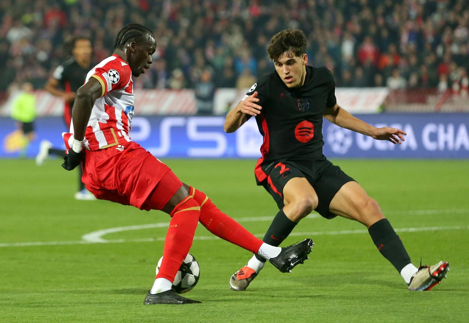 Las imágenes del Estrella Roja - Barcelona