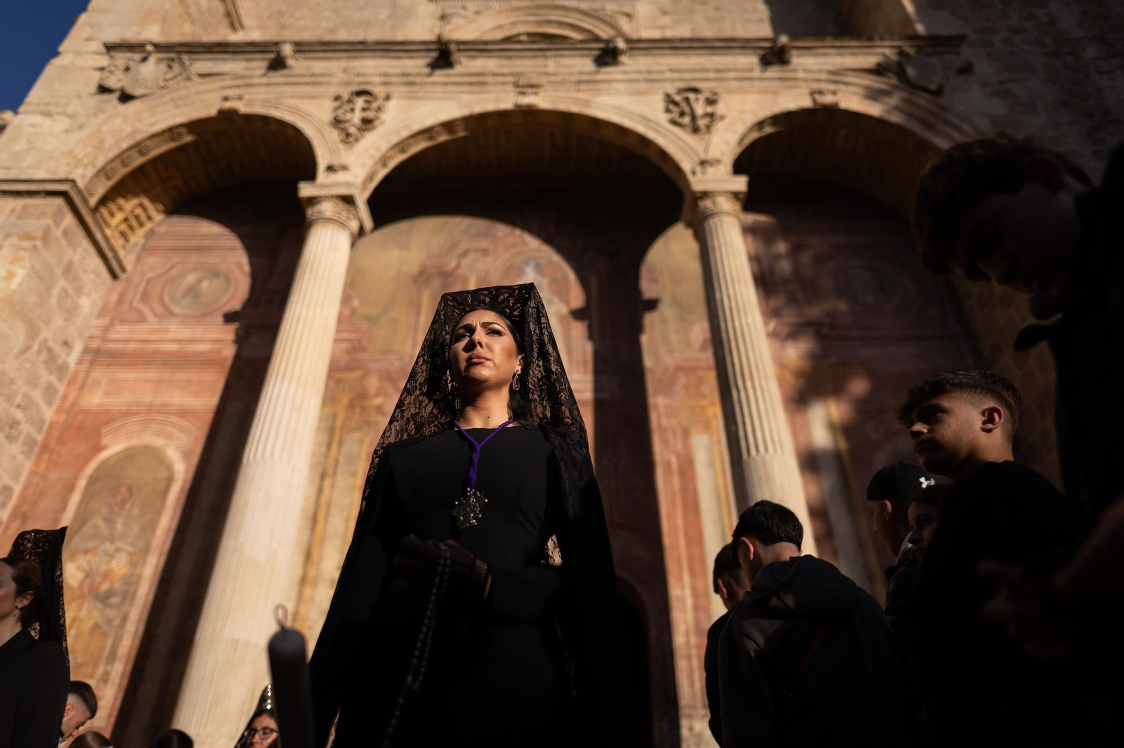 Así vivió granada la salida de la Hermandad del Rosario 2025