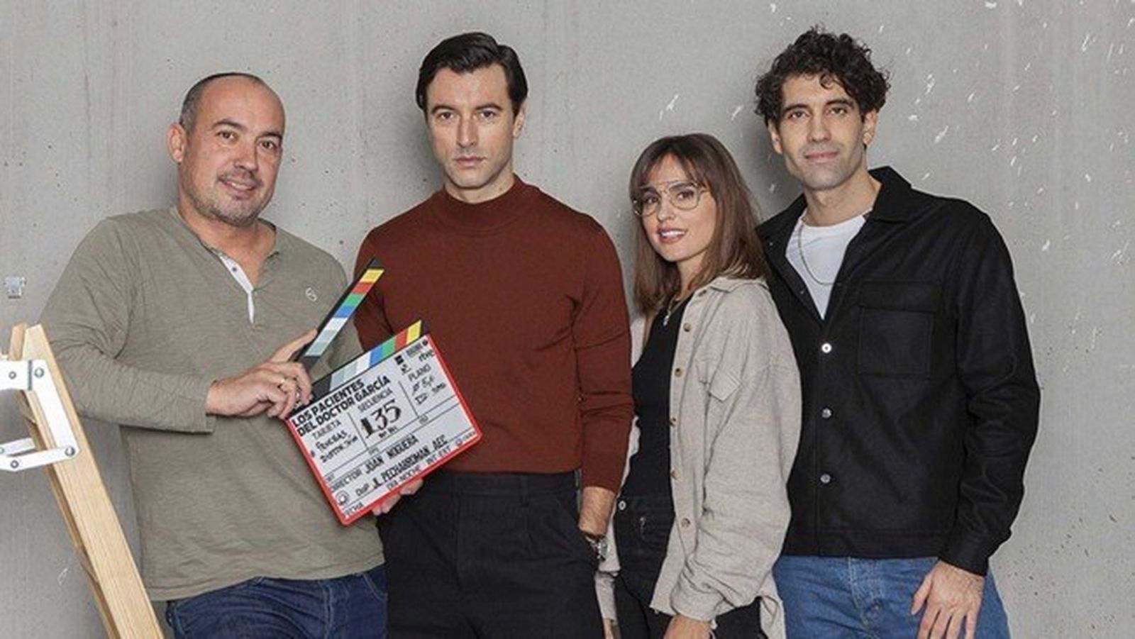 Joan Noguera junto a los actores Javier Rey, Verónica Echegui y Tamar Novas, 'Los pacientes del doctor García')