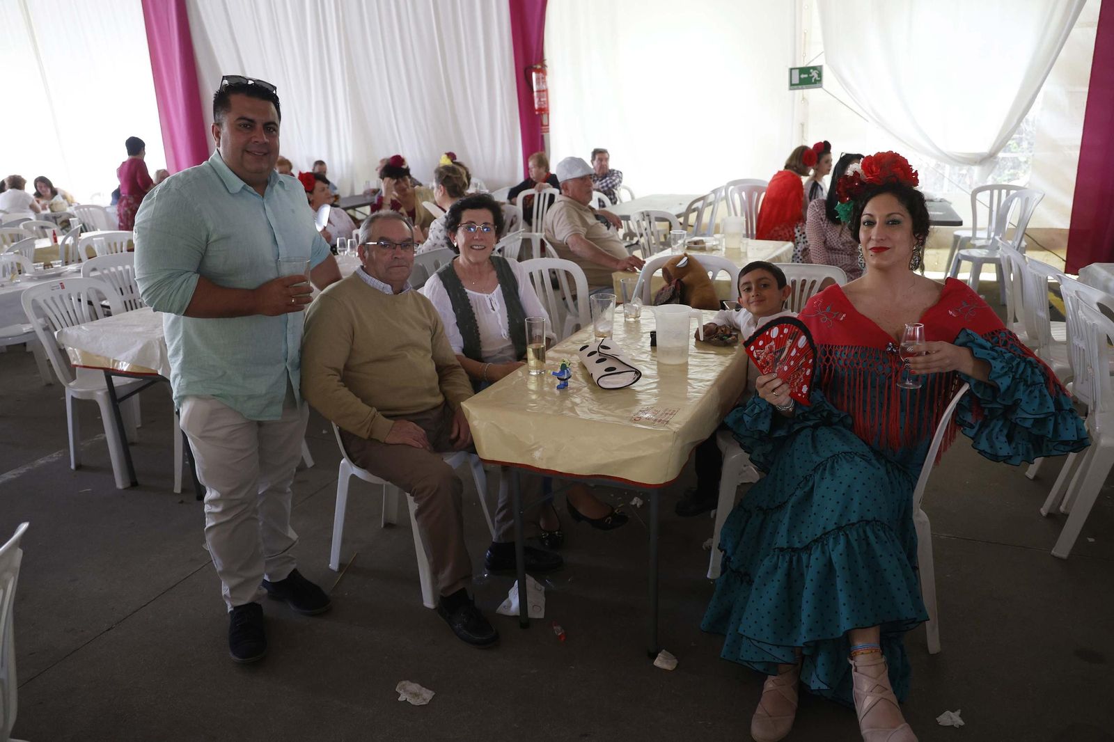 Búscate en las fotos del sábado en la Feria de Castellar