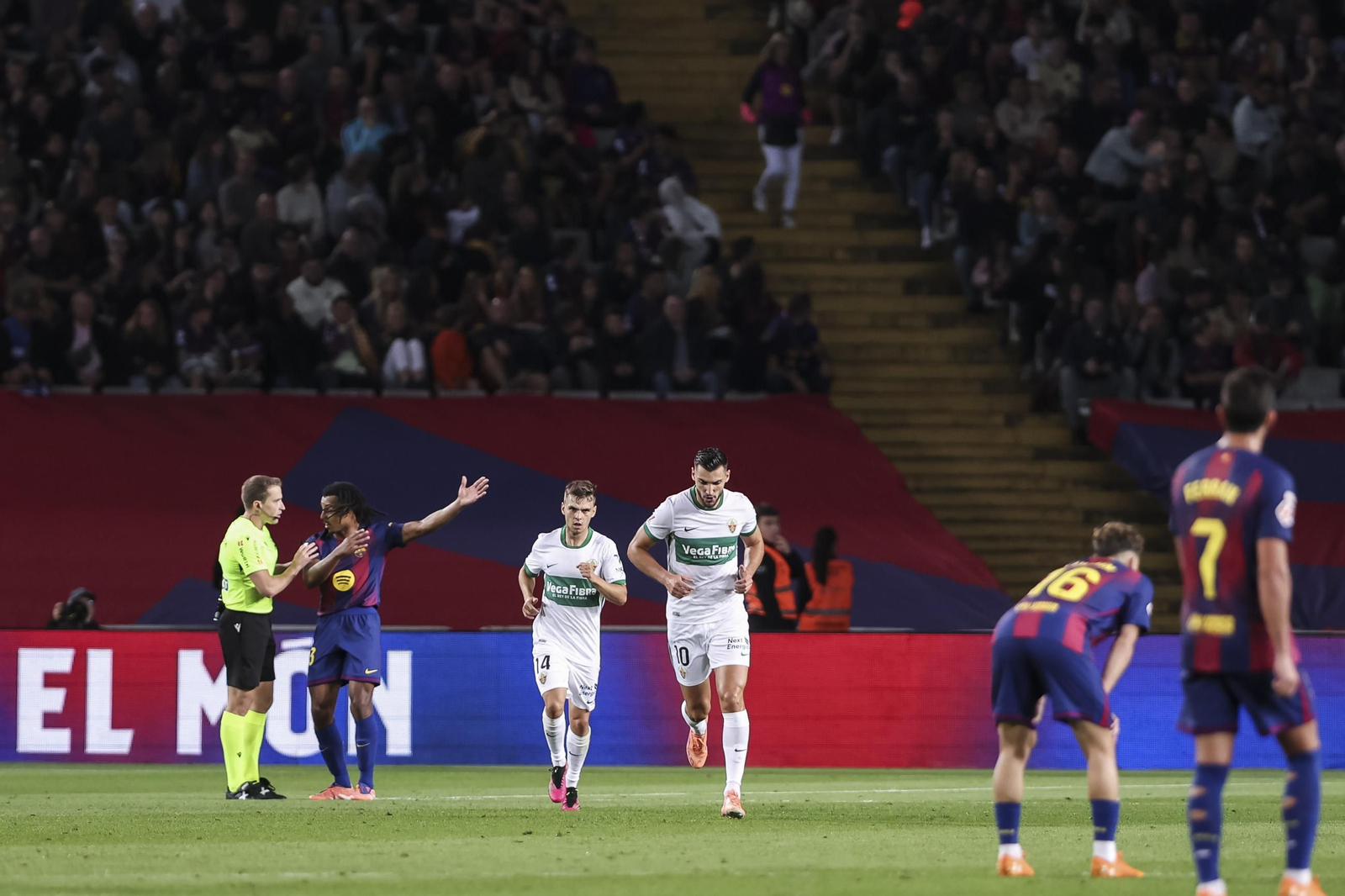 Las imágenes del Barcelona-Elche