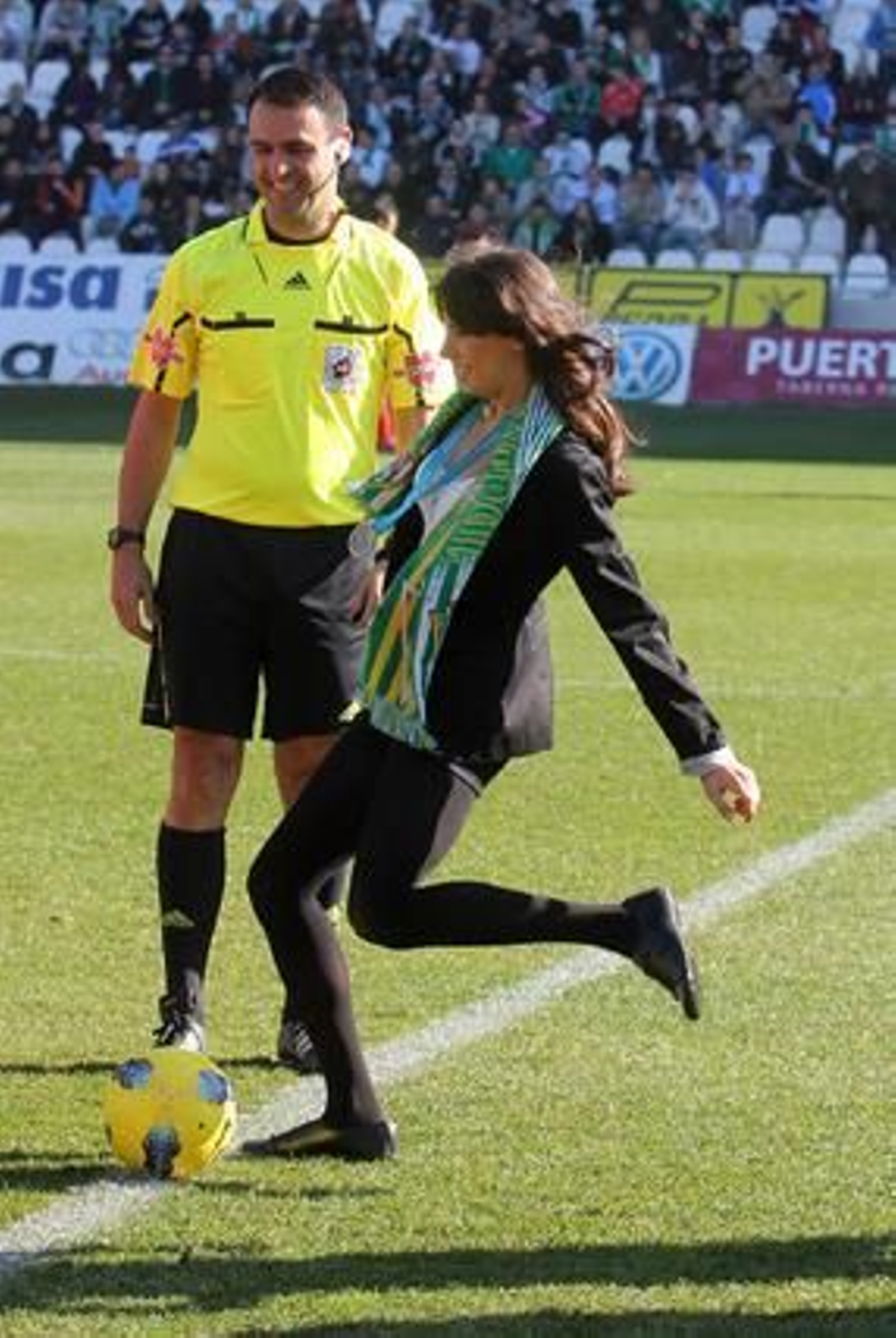 El Córdoba no puede coronar con una victoria su dominio ante el Celta de Vigo en el Arcángel (0-0). / José Martínez