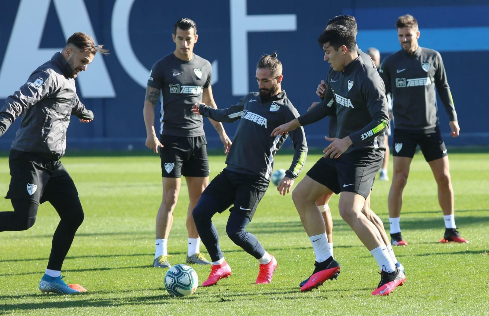 Shaheen, presente en la vuelta al trabajo del Málaga