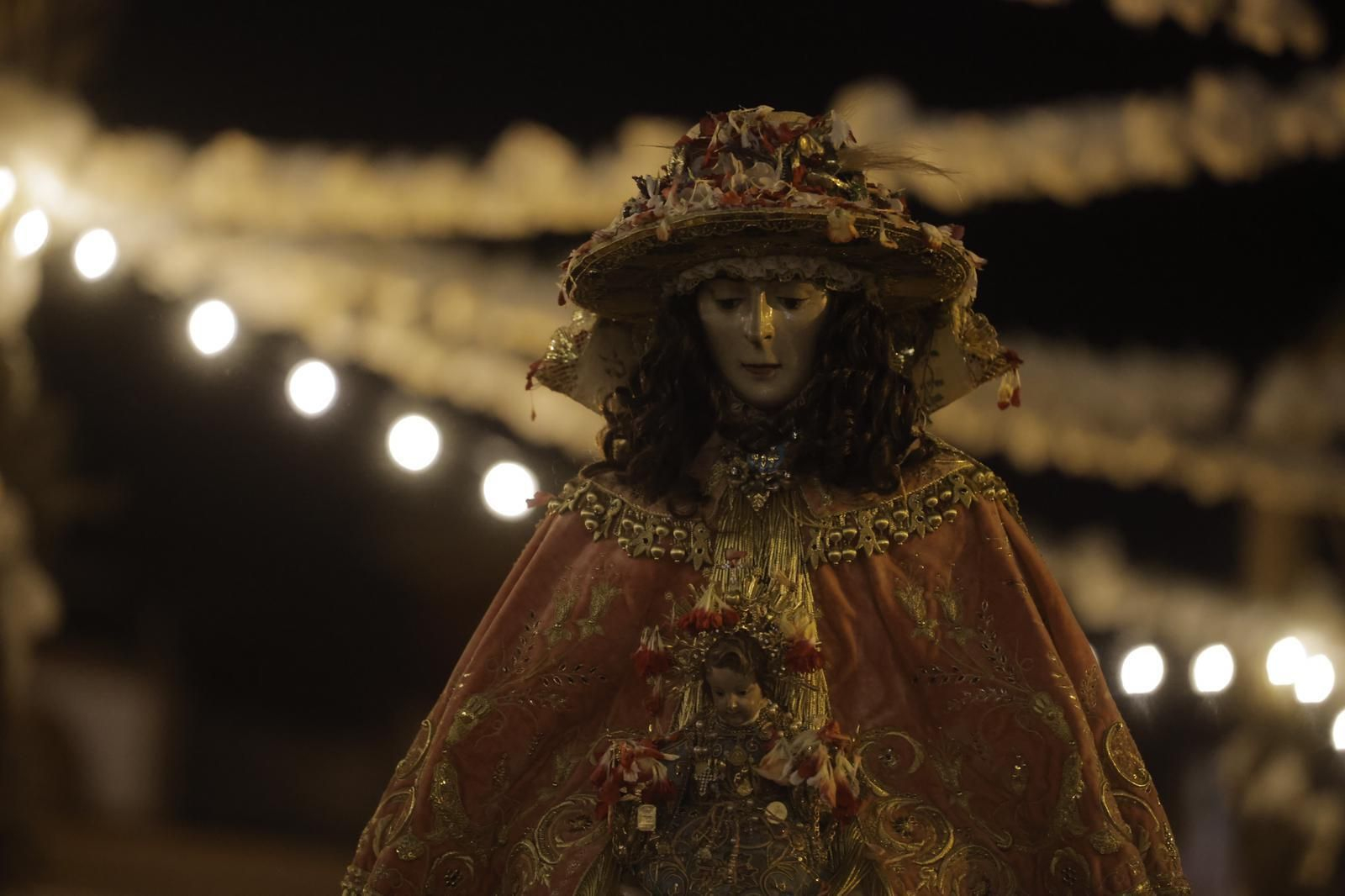 Traslado de la Virgen del Rocio: Emotiva noche desde Almonte al Chaparral, en imágenes