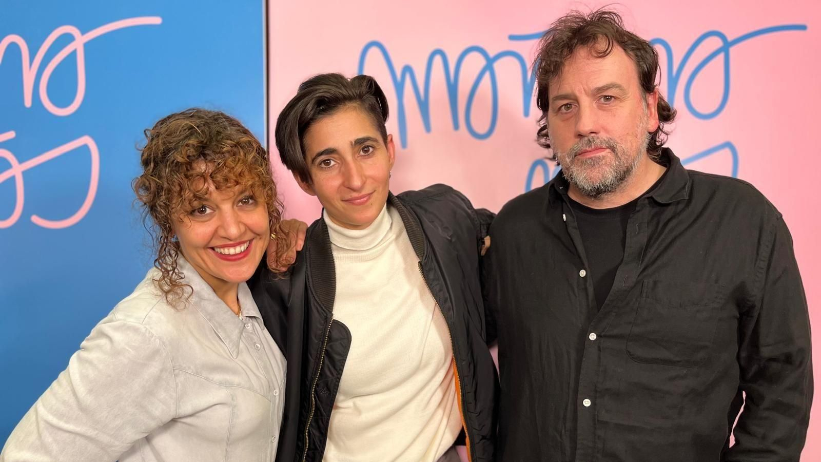 Alba Flores ha visitado el programa 'Mañana más' de Radio Nacional de España para promocionar el documental 'Flores para Antonio'.