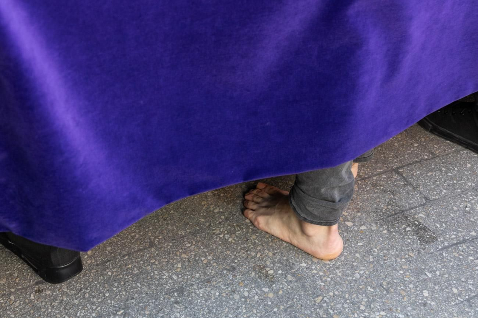 La temida lluvia impide el desarrollo normal de este Martes Santo