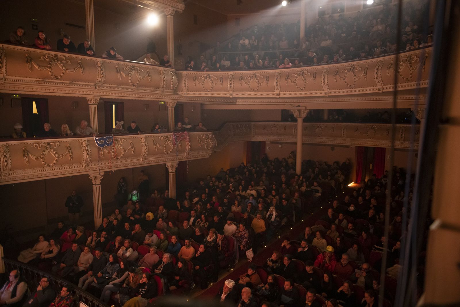 Ambiente en la final  del Carnaval Colombino