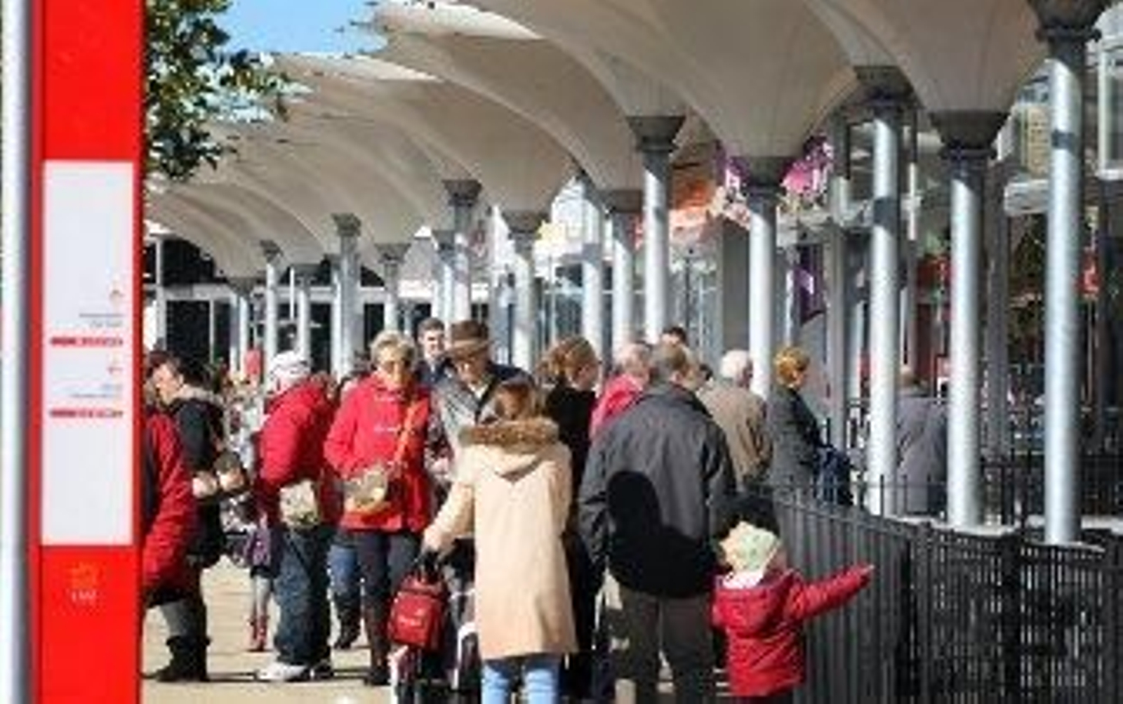 Jerez tiene la tercera parte de la extensión de grandes superficies de la provincia