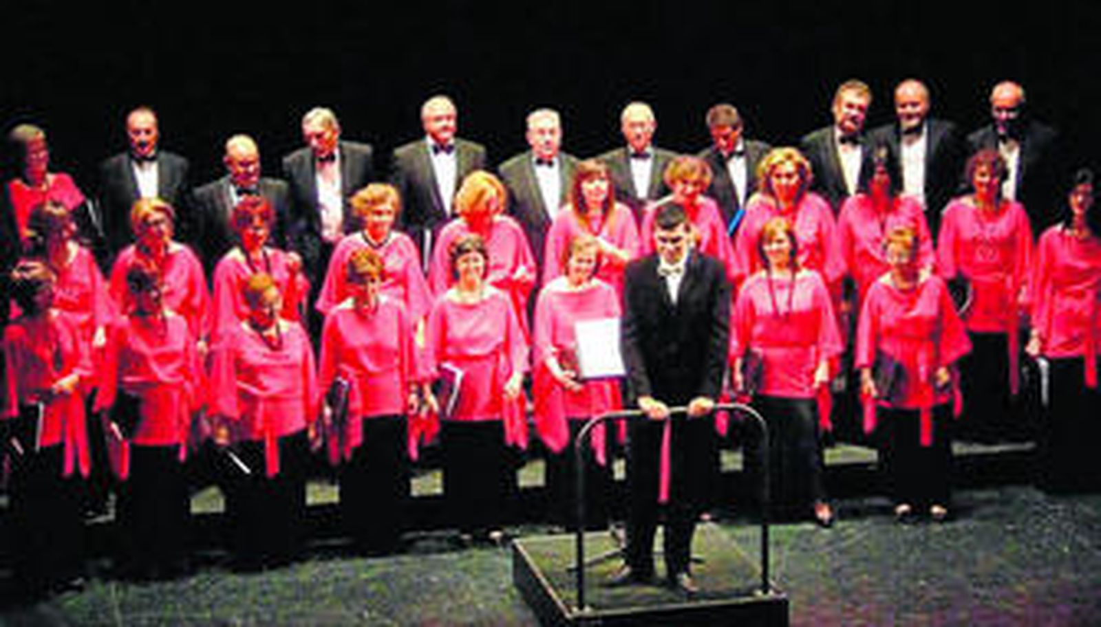 El Coro de Cámara Emilio Carrión pondrá la banda sonora a estas fechas.