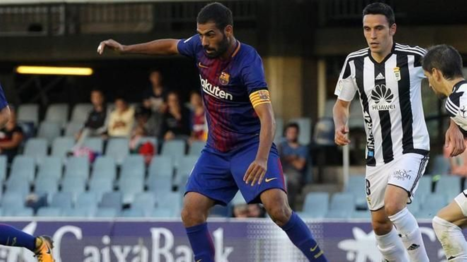 Fali, en un partido con el filial azulgrana en el que hizo de capitán.