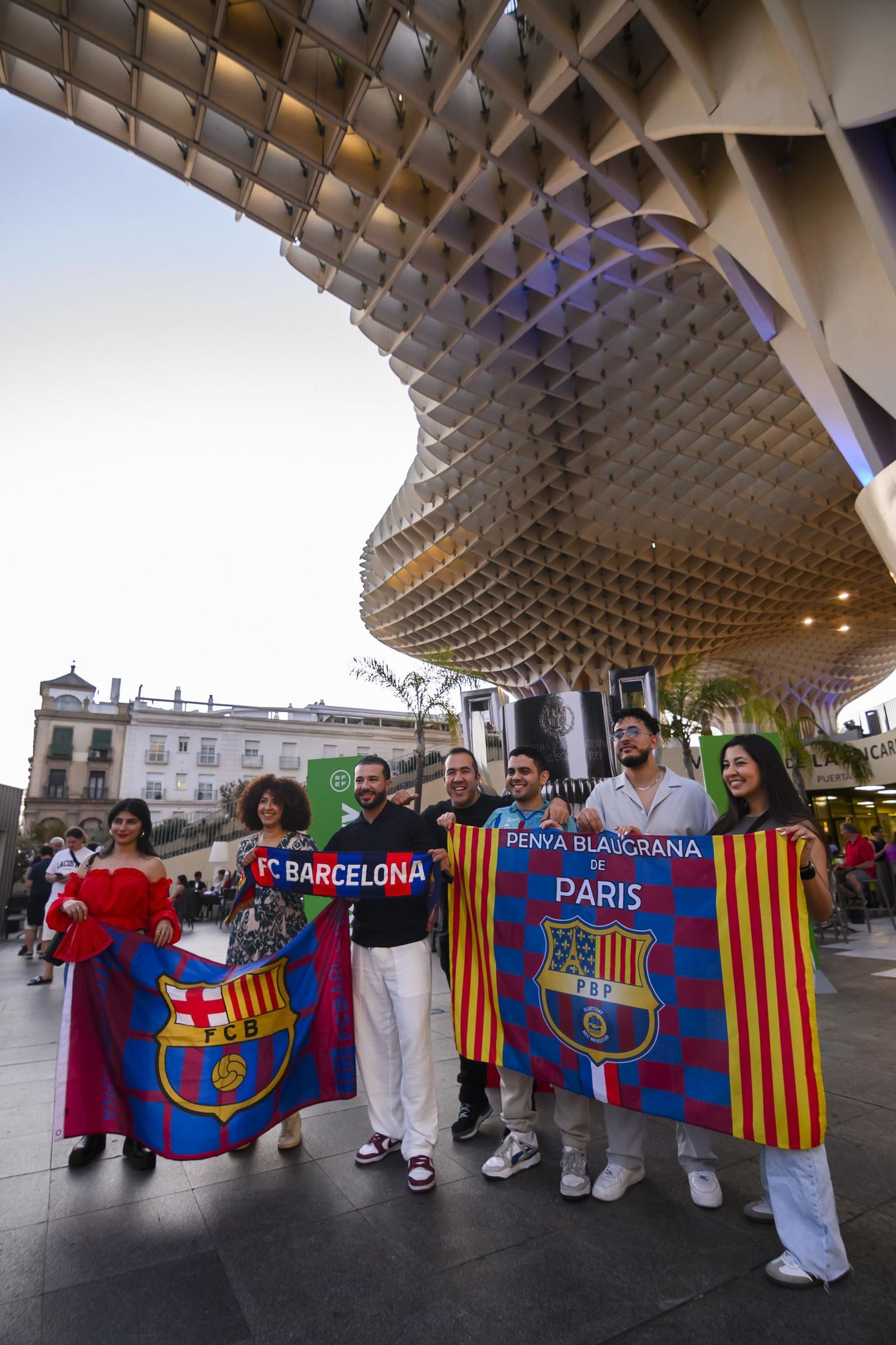 La fotos del día antes de la final de Copa Barcelona - Real Madrid
