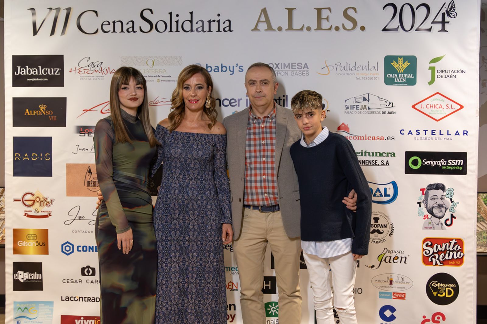 VII cena solidaria de la Asociación para la Lucha contra las Enfermedades de la Sangre (ALES), en imágenes