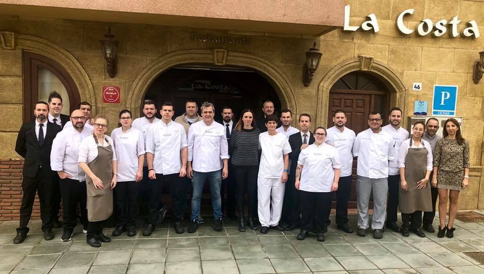 Equipo del Restaurante La Costa, de El Ejido