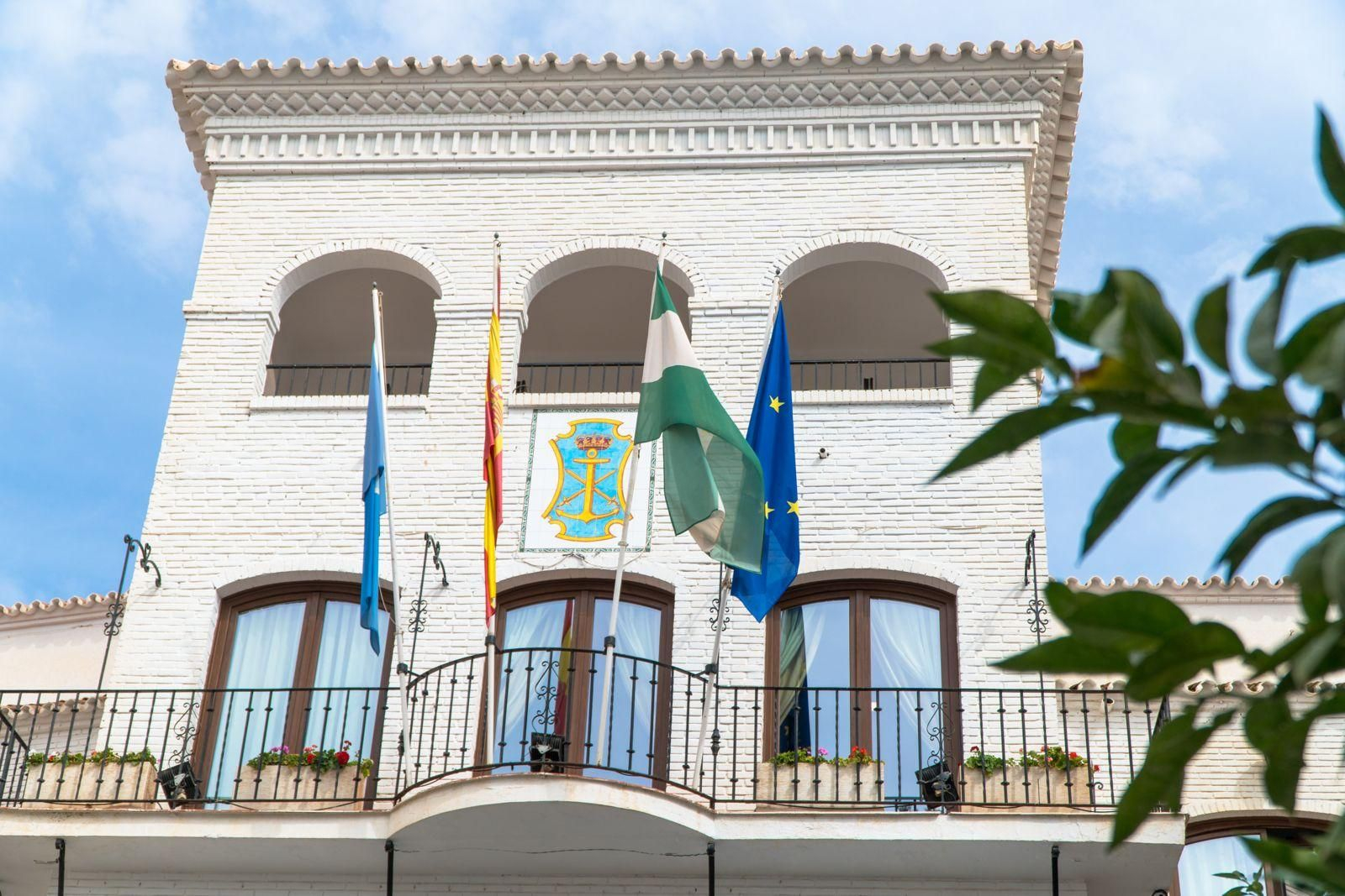 Fachada del Ayuntamiento de Nerja