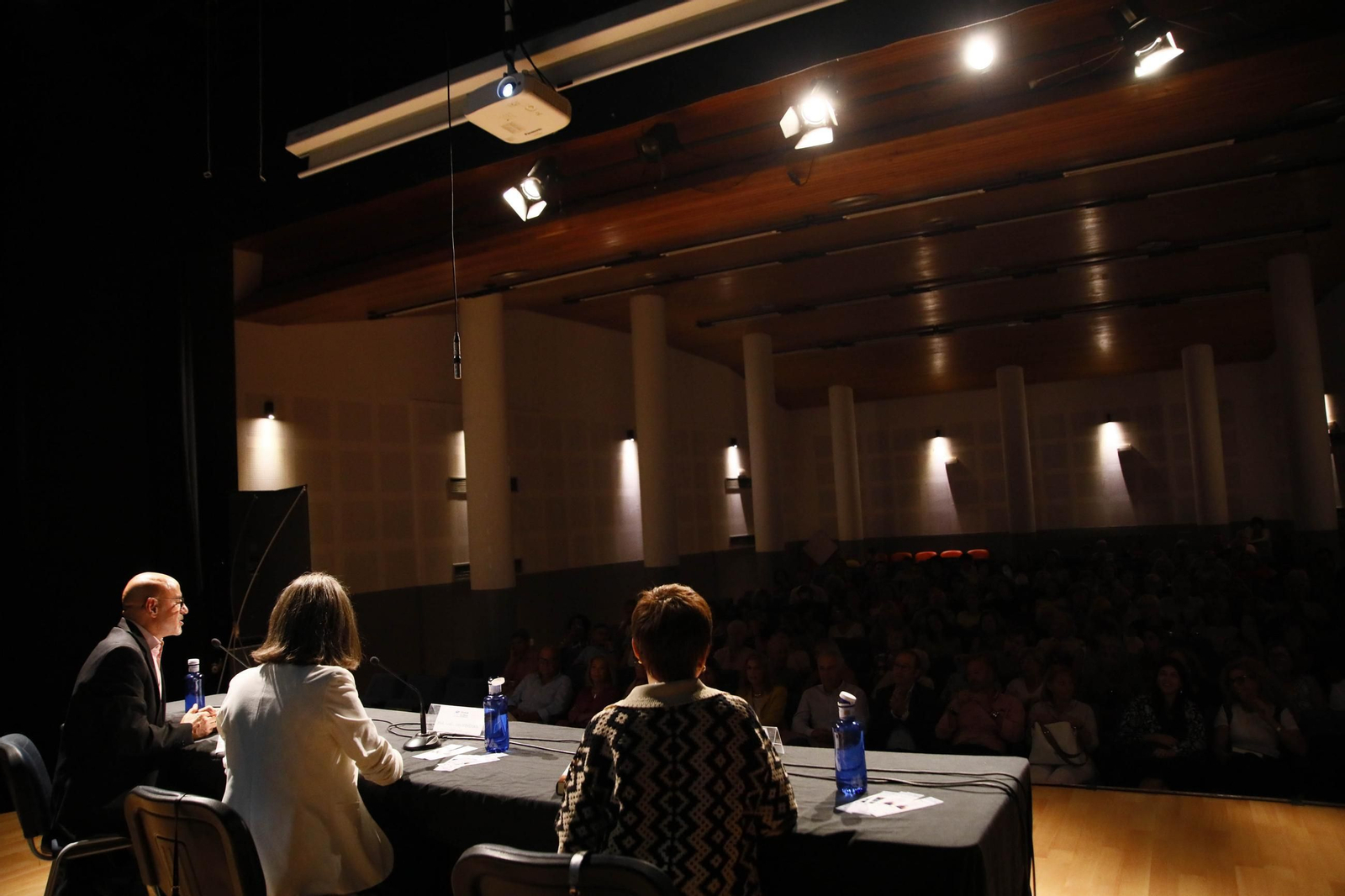 Las imágenes del diario de los libros con Isabel San Sebastián