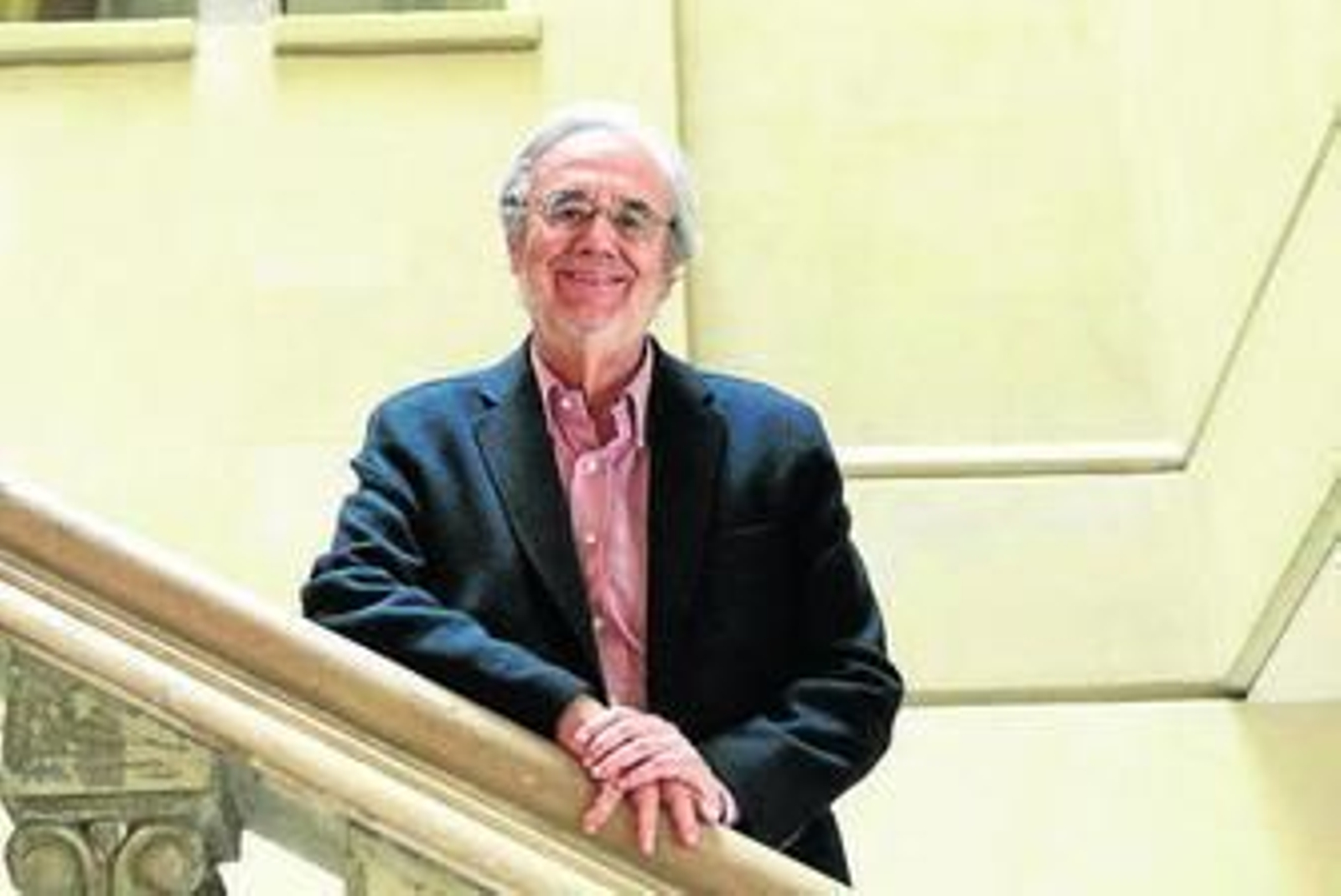 Manuel Gutiérrez Aragón.