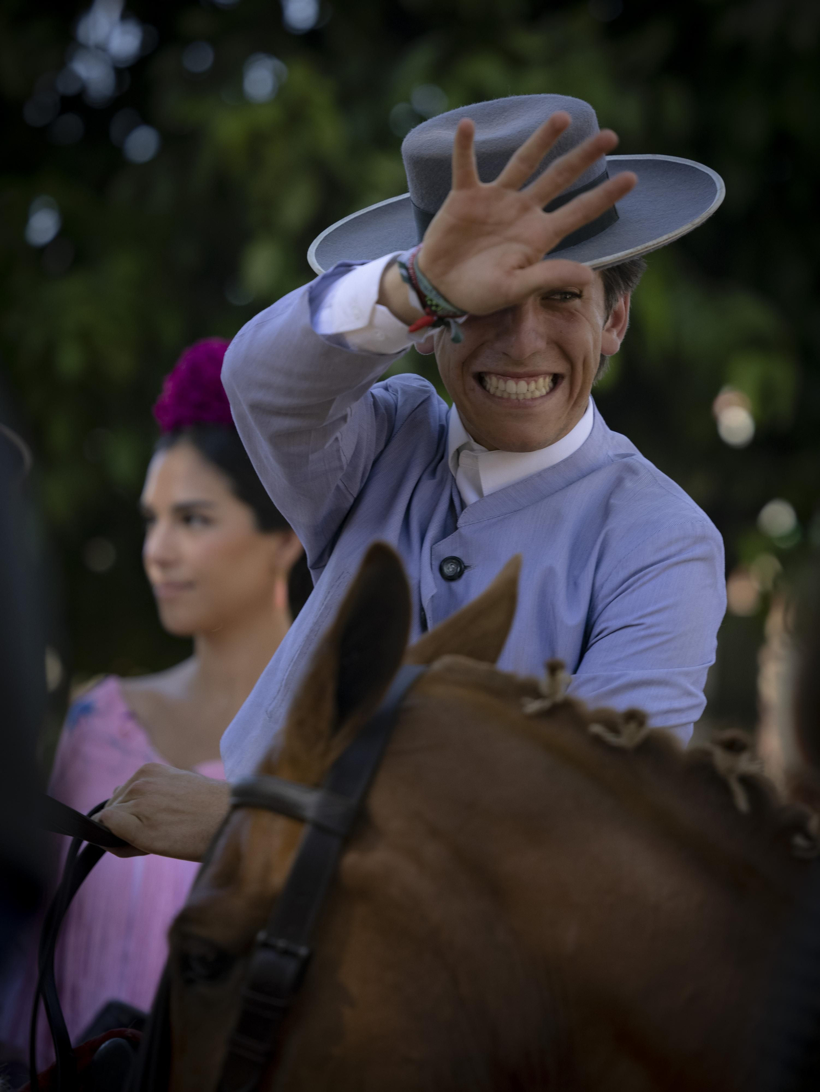 Las fotos del lunes de la Feria de abril  de Sevilla 2023