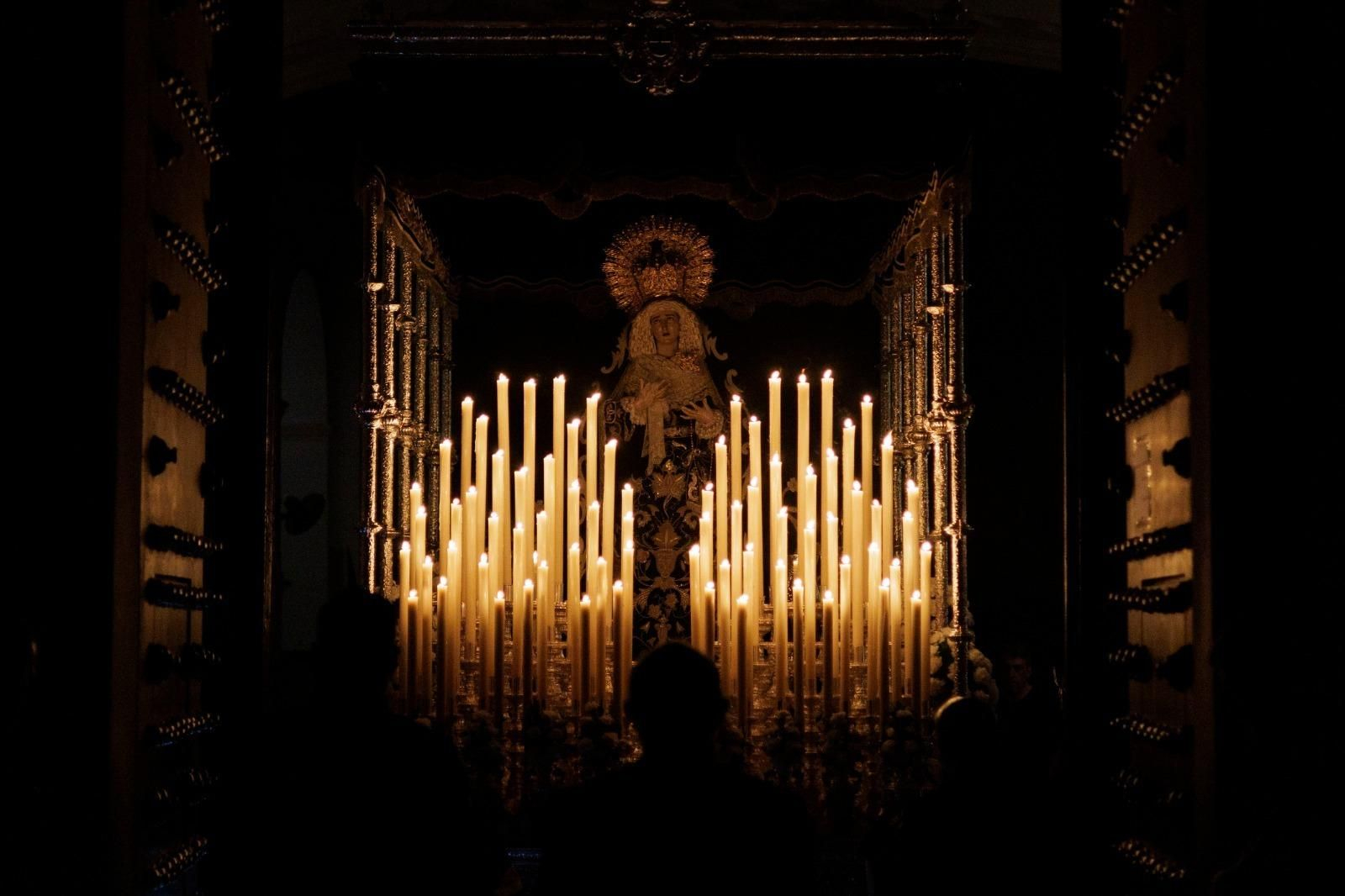 Las imágenes de la cofradía de la Buena Muerte en la Semana Santa de Cádiz 2023