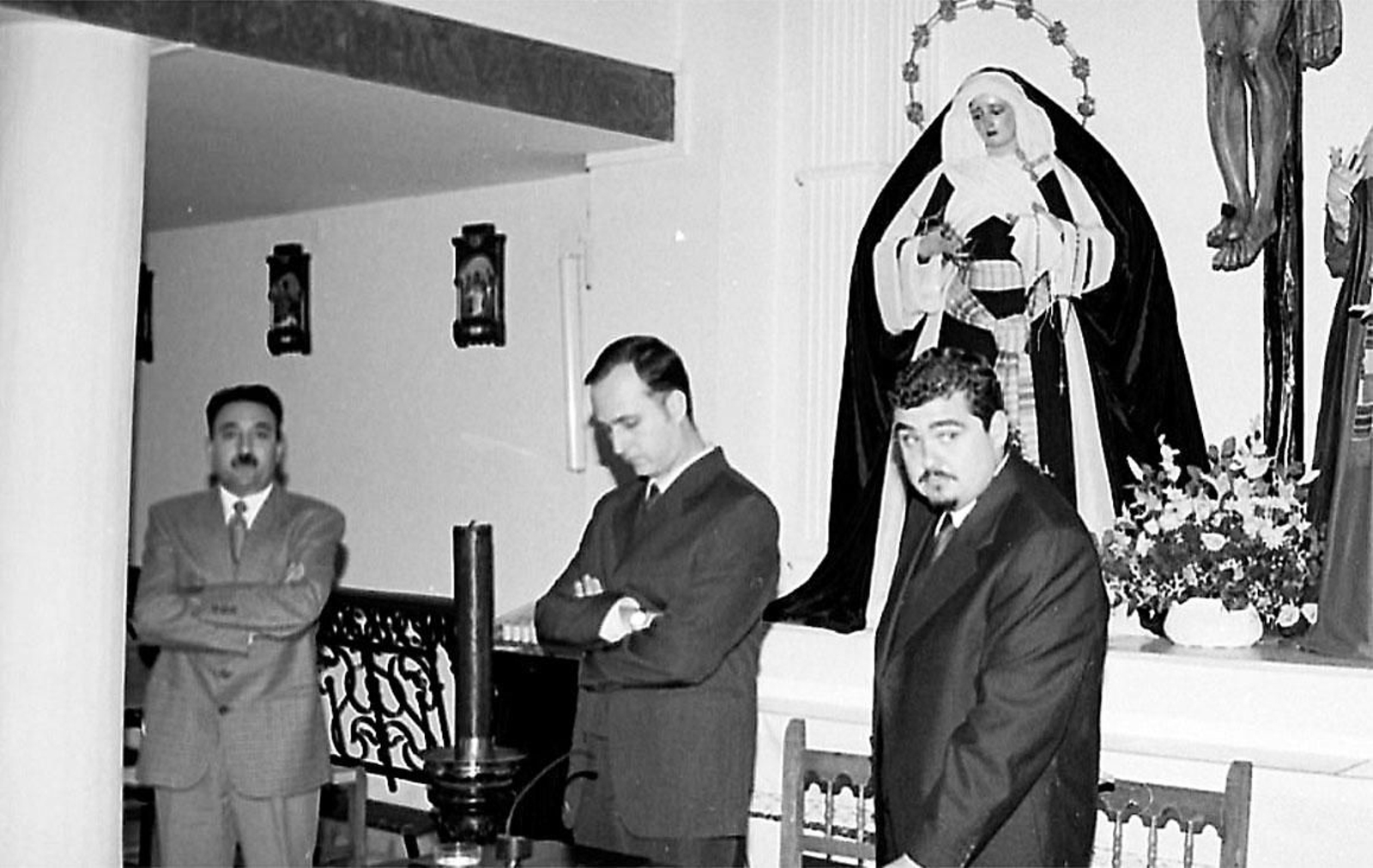 2000. Conferencia de Manuel Izco y Manuel Parodi sobre los orígenes de la Hermandad de la Vera-Cruz