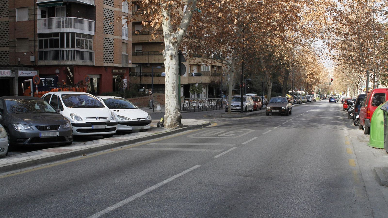 Imagen de archivo de la Avenida Cervantes de Granada Imagen de archivo de la Avenida Cervantes de Granada