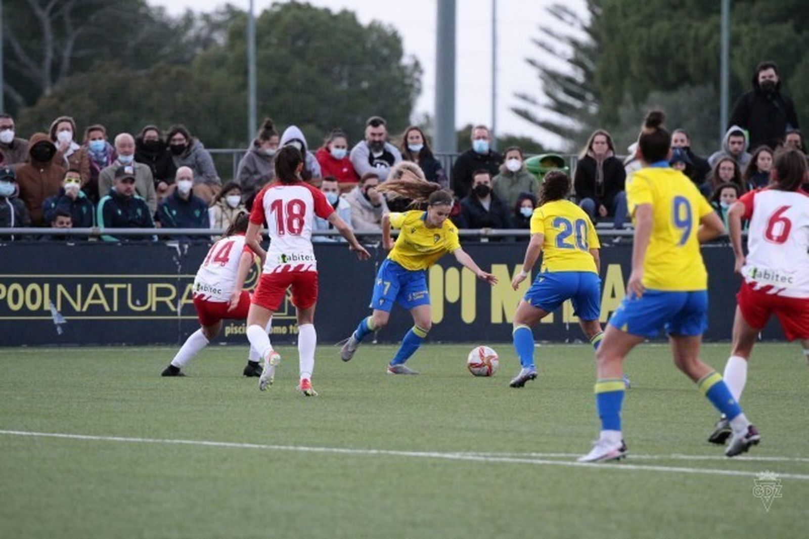 Lance del partido disputado este domingo en la Ciudad Deportiva.