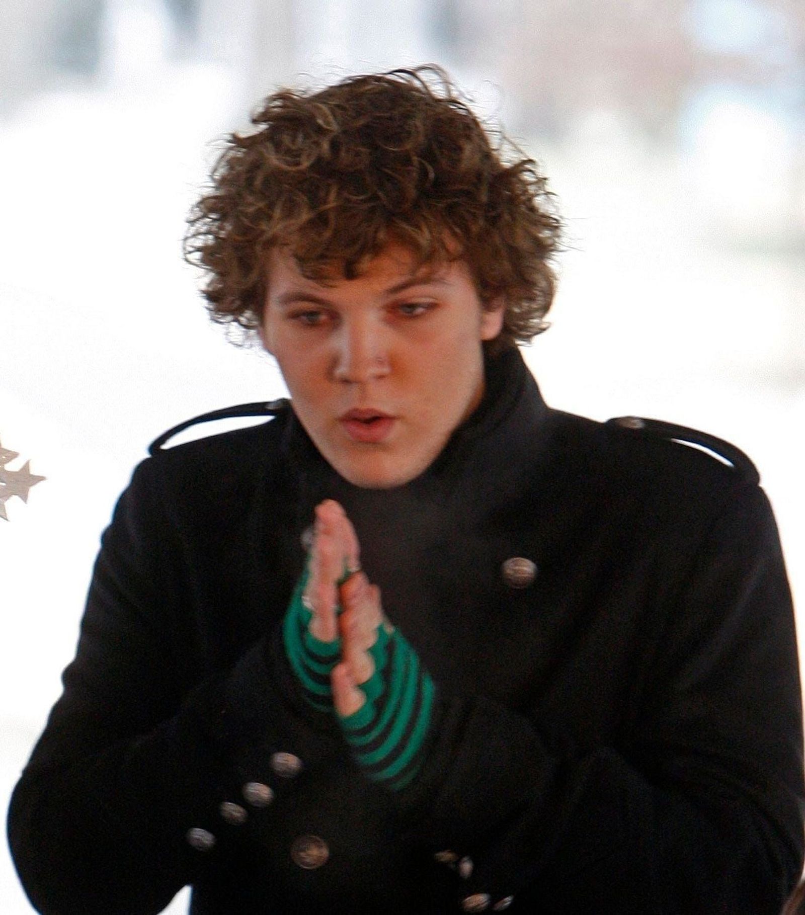 Benjamin en un vídeo sobre su biografía