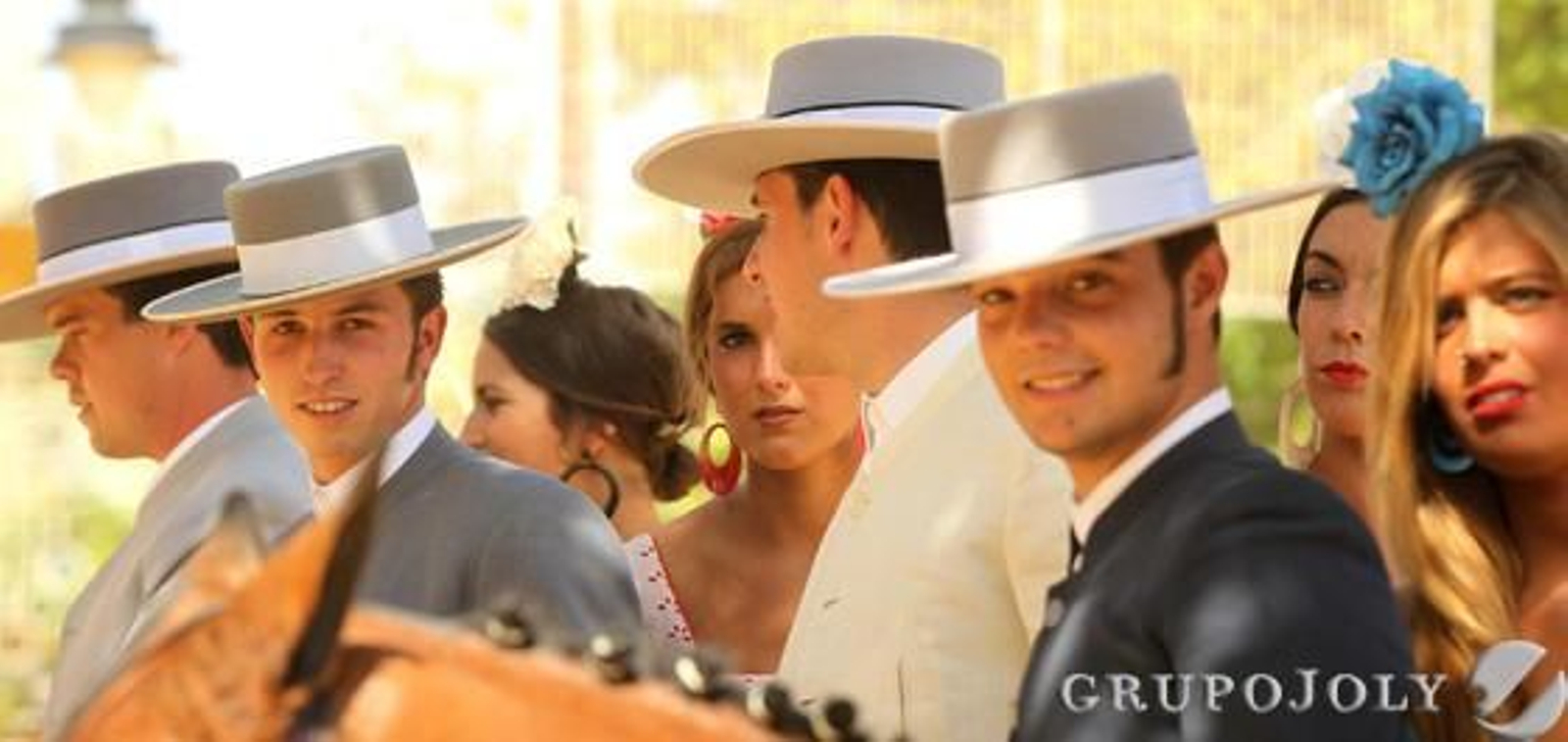 Caballistas, de corto y con sombrero cordobés

Foto: Miguel Angel Gonzalez