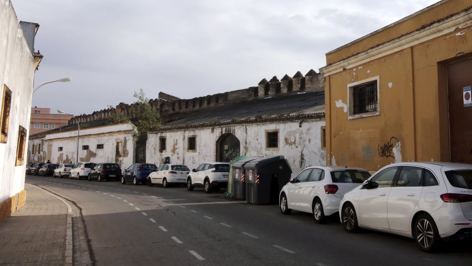 Naves de la calle Muro que serán expropiadas por el Ayuntamiento.