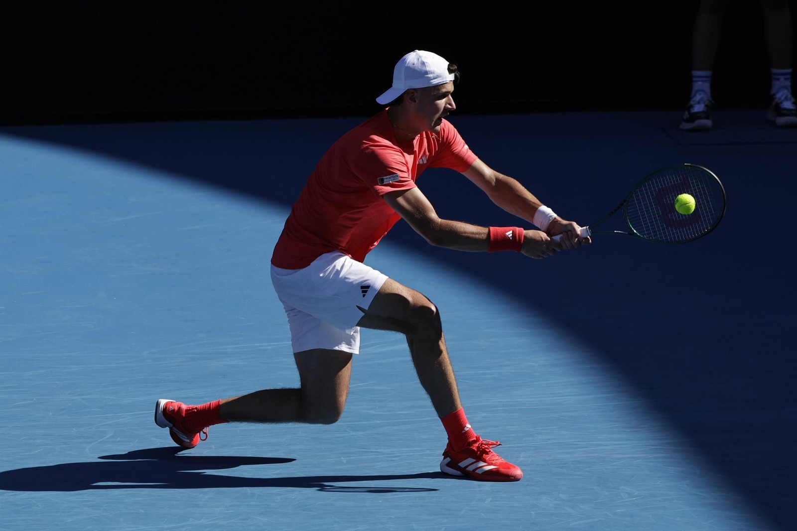 Alejandro Davidovich obra una remontada mágica y está en octavos de final del Open de Australia