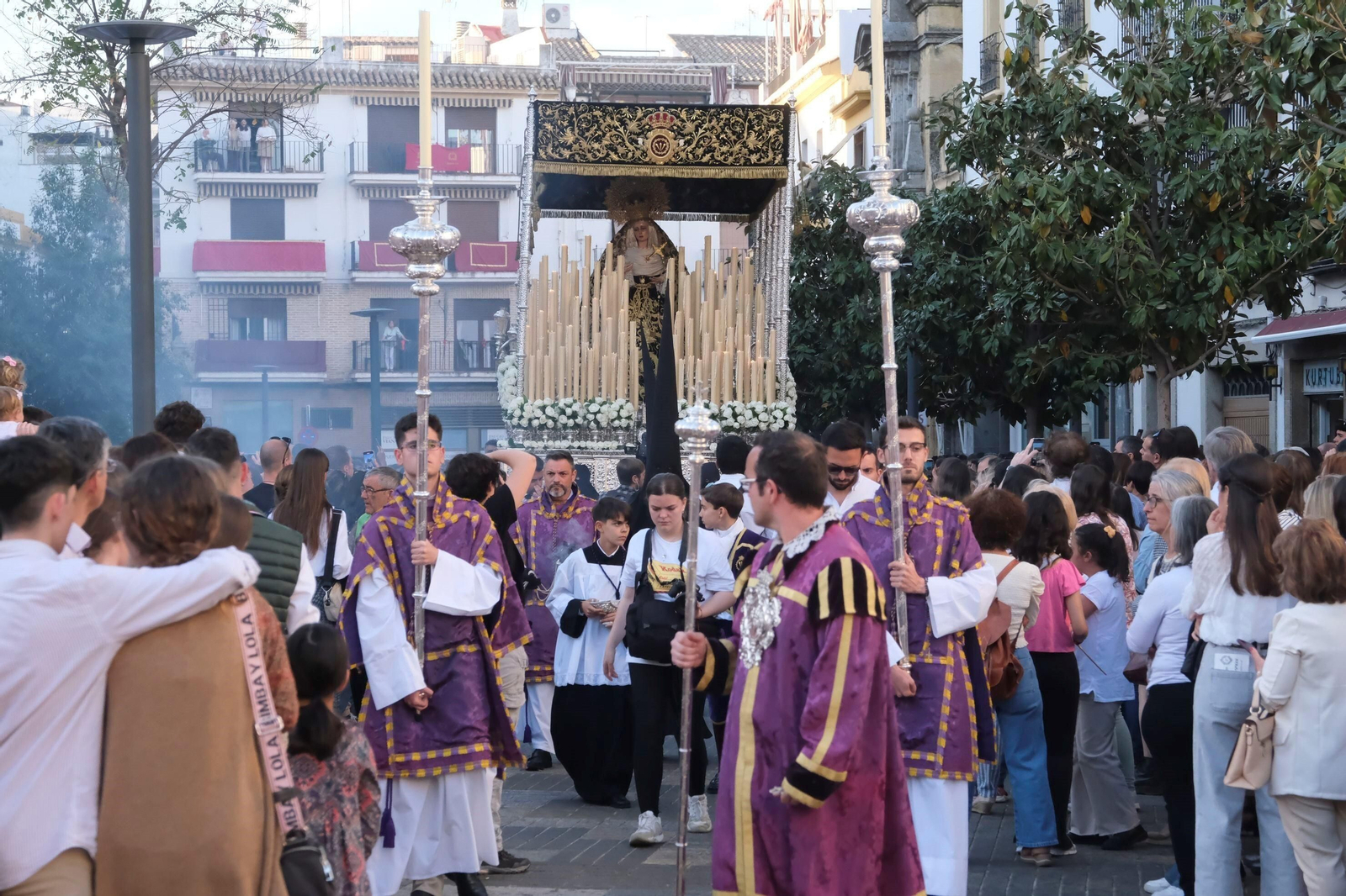Viernes Santo en Córdoba: la procesión de la Expiración, en imágenes