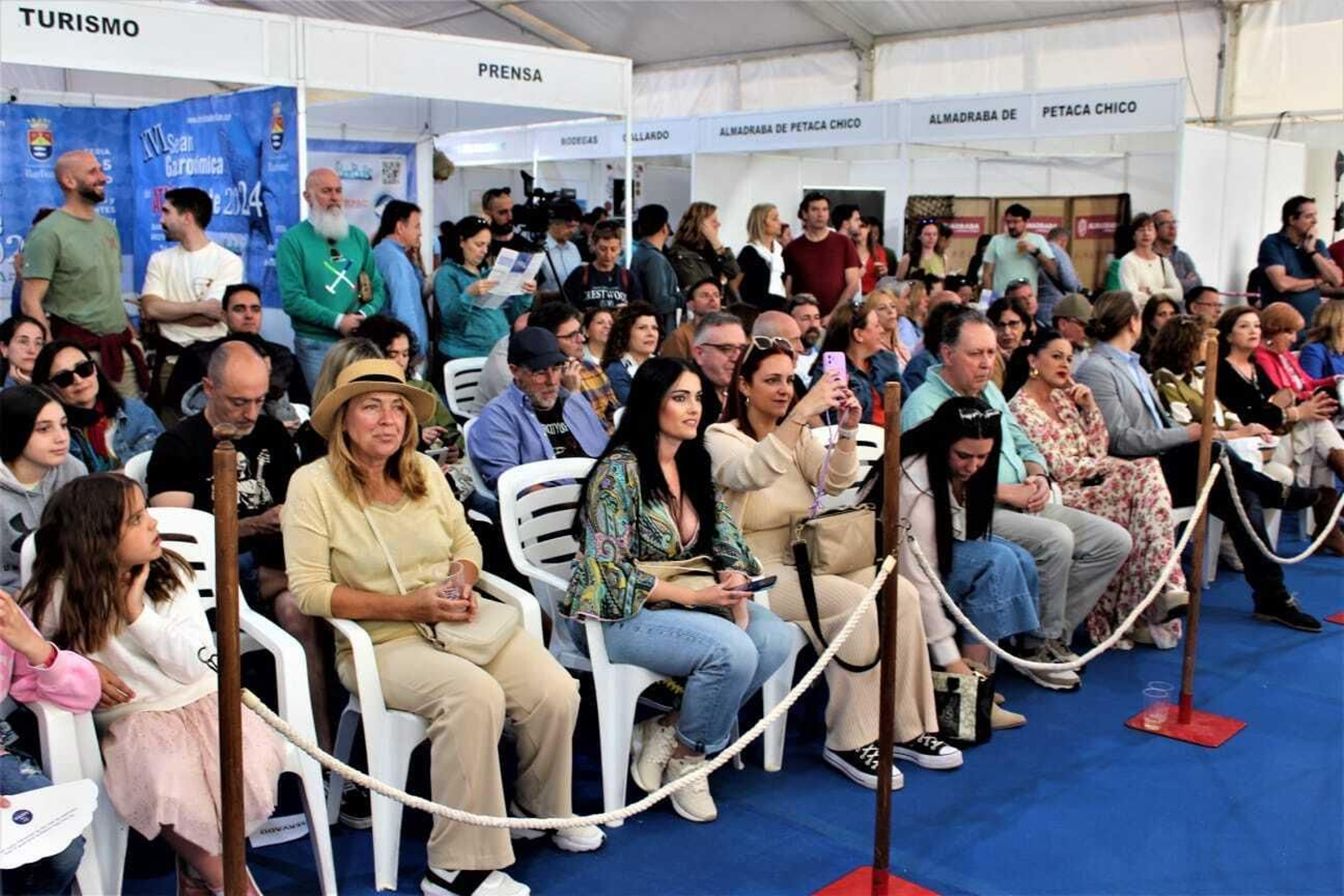 La Feria del Atún de Barbate 2024, en imágenes: ronqueo y showcooking entre tapas del mejor atún