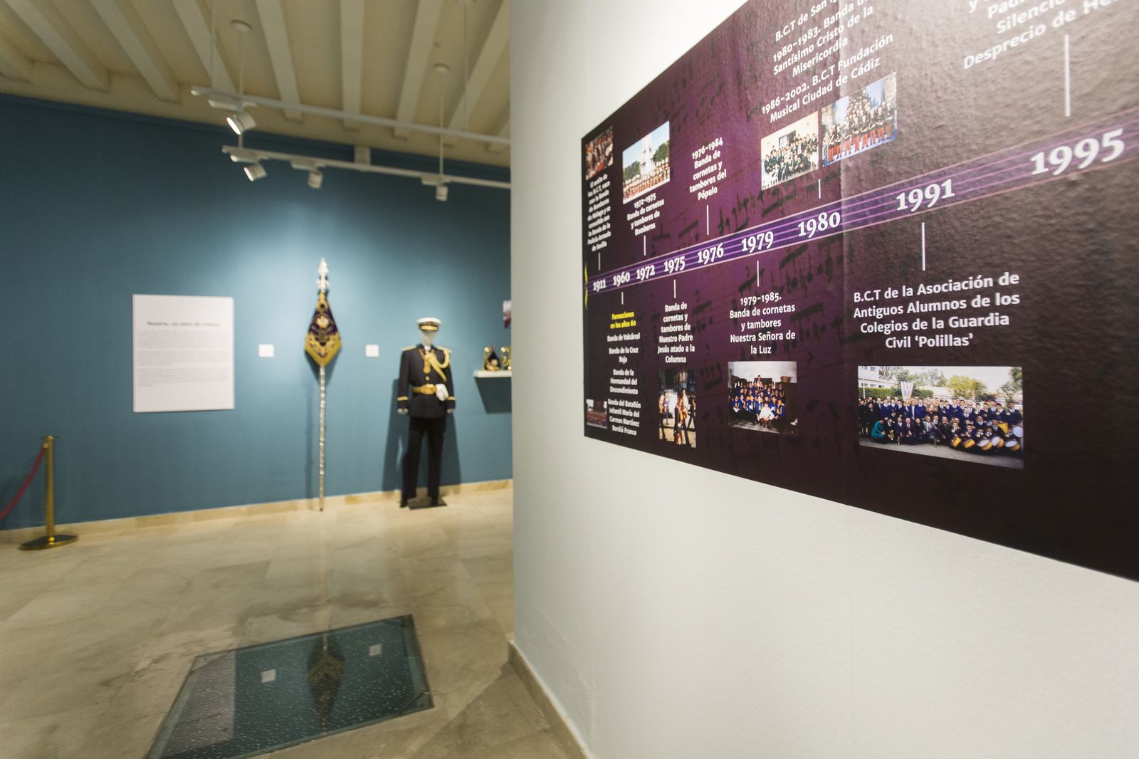 Imágenes de la exposición de 'Rosario. El alma de la música' en la Fundación Cajasol