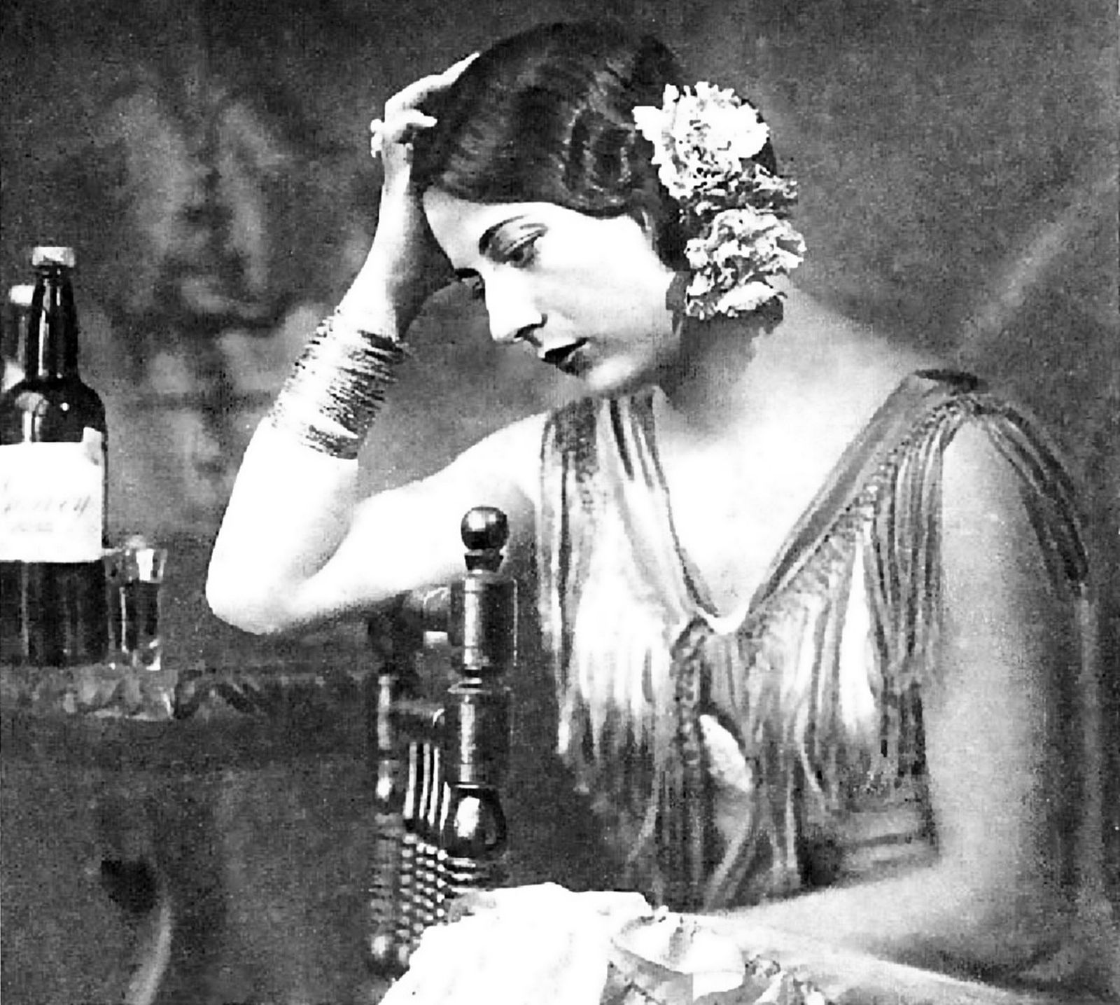 Concha Piquer en la revista 'Popular Film', 1928.