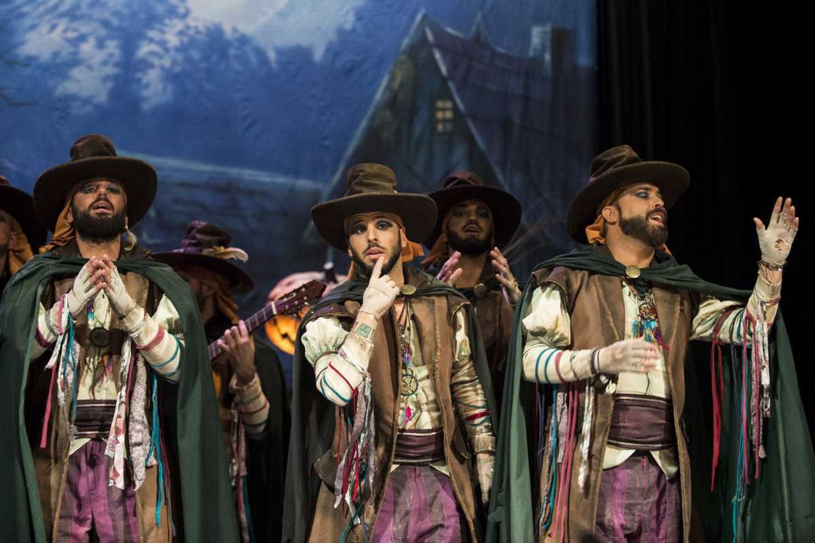 Las imágenes de la quinta función de cuartos