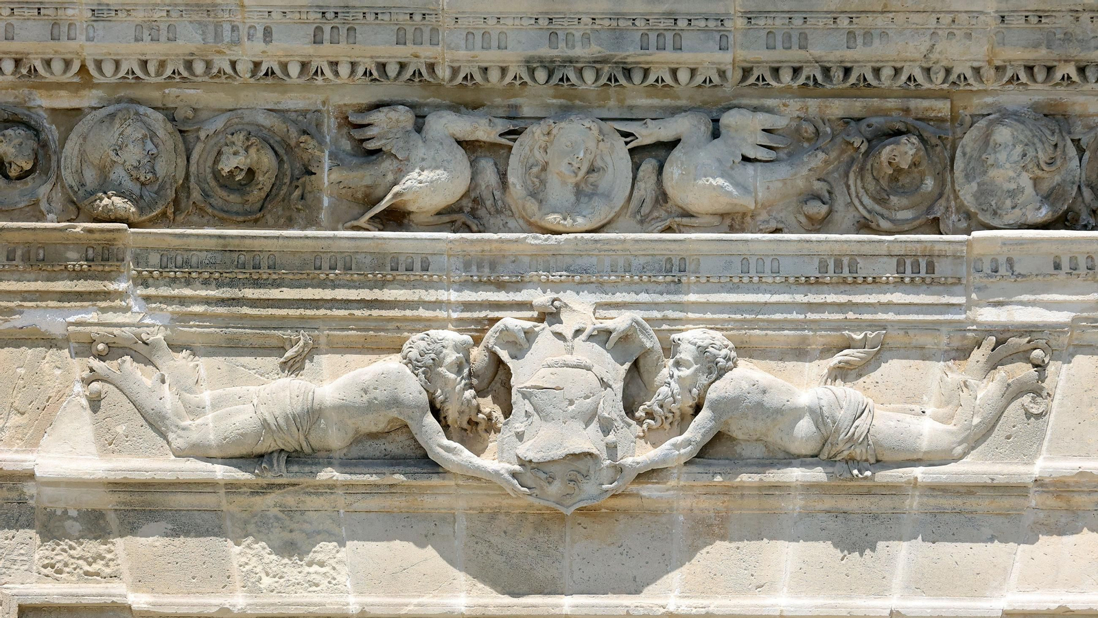 Así luce el Palacio Riquelme