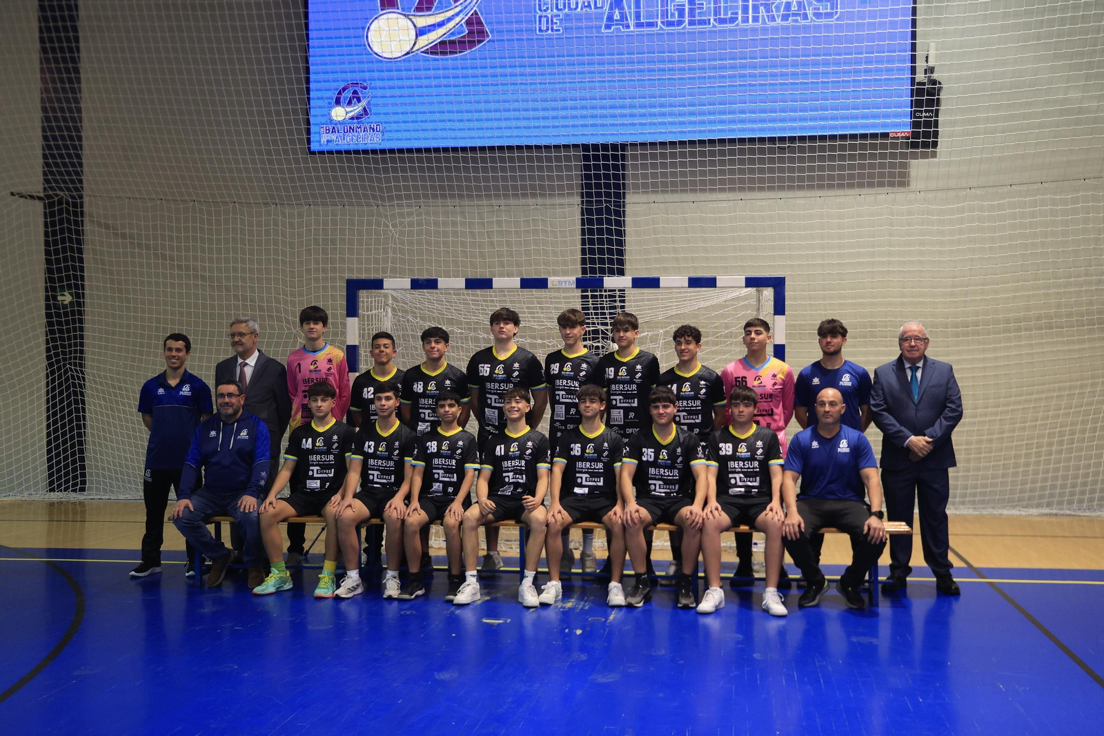 Las fotos de familia del Club Balonmano Ciudad de Algeciras 2025-26