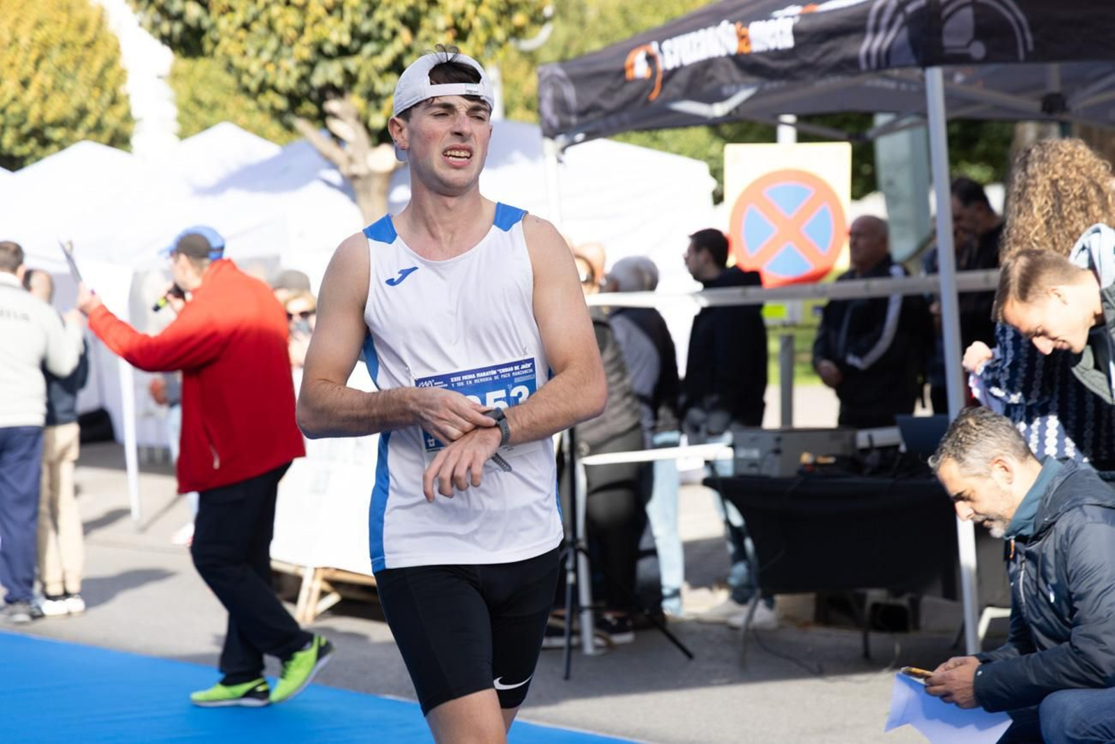 En imágenes: multitudinaria e histórica XXIX Media Maratón 'Ciudad de Jaén' y 10k en memoria de Paco Manzaneda (2)