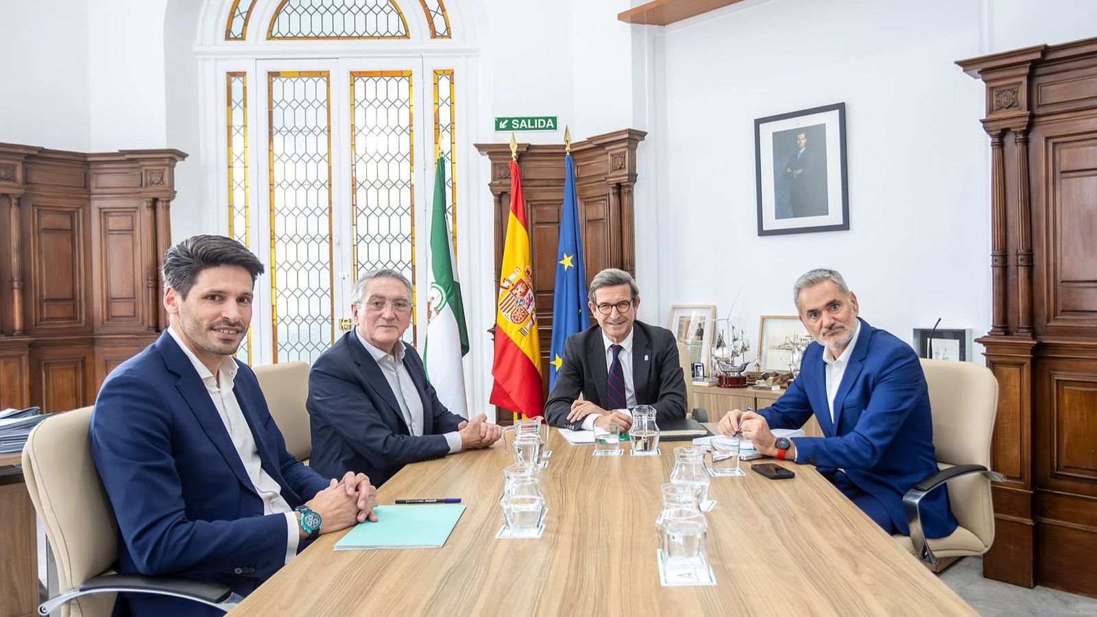 Ronnie Michael, Ginés Clemente, Jorge Paradela y José Luis Parra, durante la reunión en la Consejería.