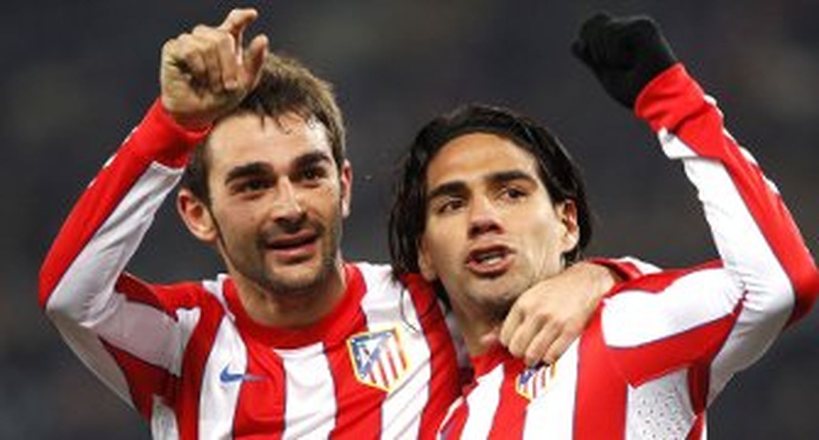 Falcao y Adrián acercan al Atlético a los octavos (1-3)