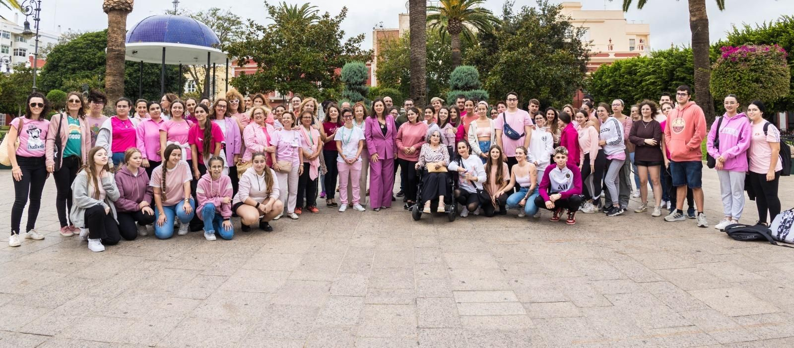 Concentración por el Día Mundial del Cáncer de Mama.
