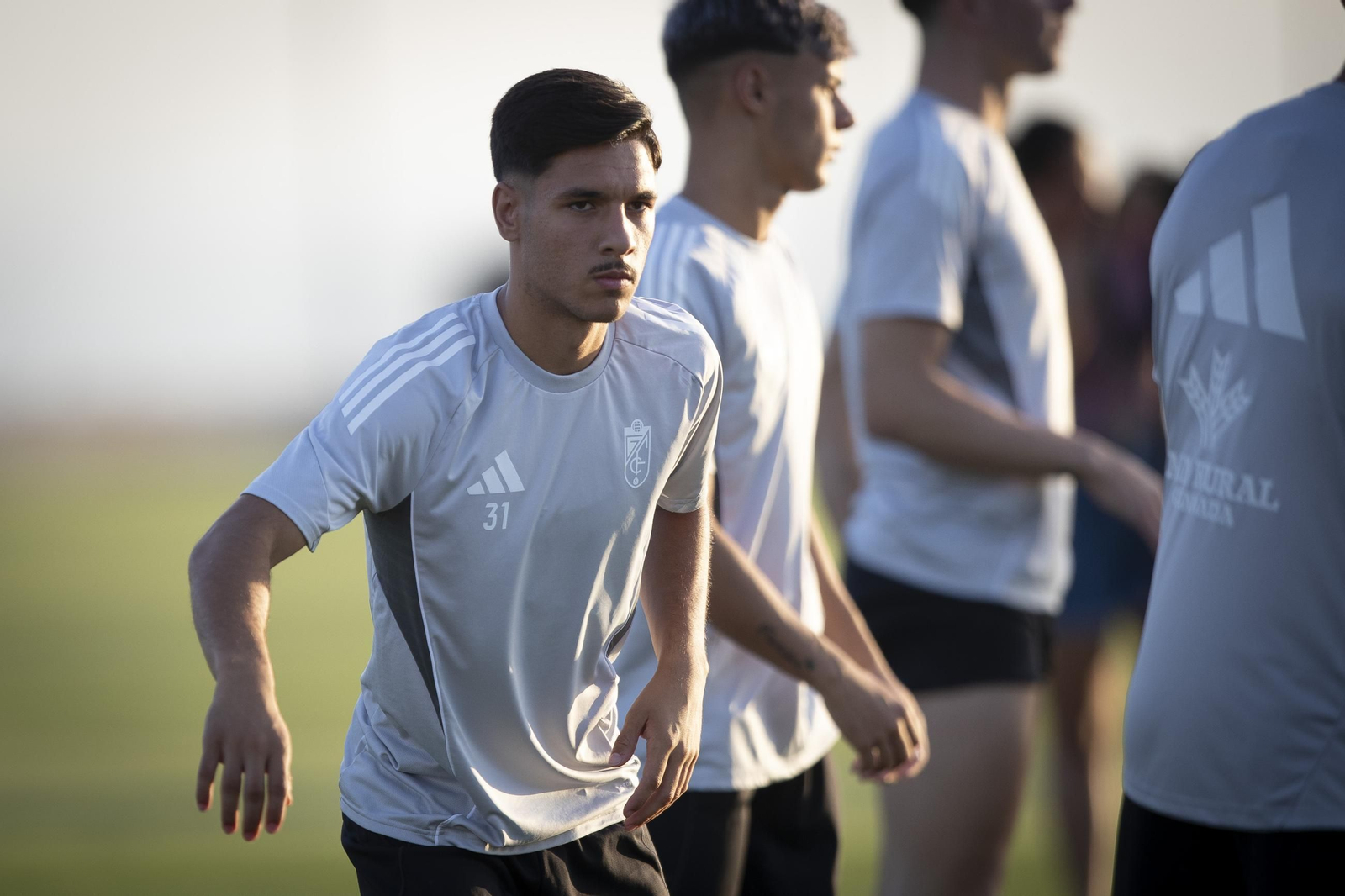 Las mejores imágenes del primer entrenamiento del Granada CF