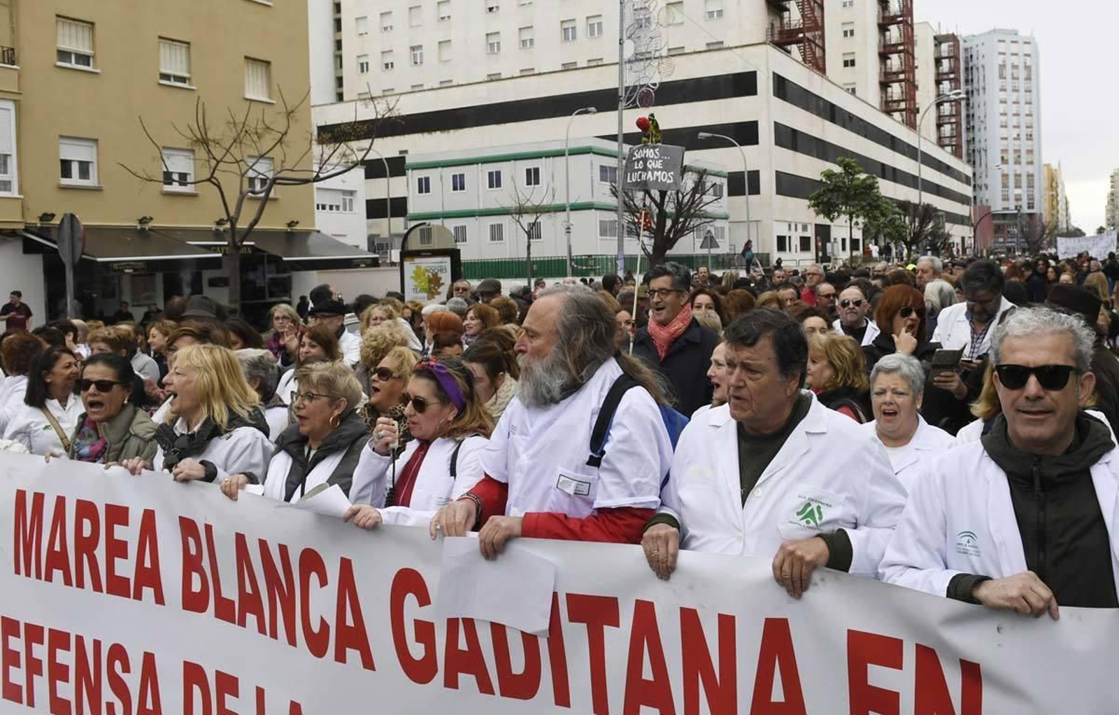 Las imágenes de la Marea Blanca de Cádiz
