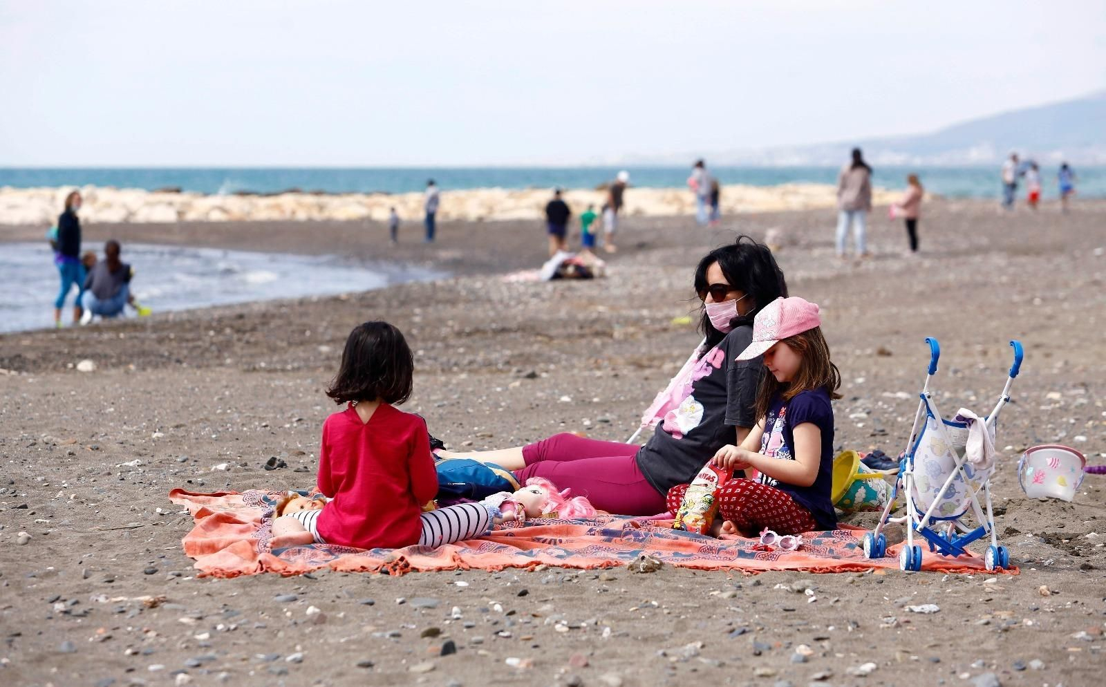 Coronavirus en Málaga: Los niños vuelven a la calle tras un largo confinamiento, en fotos