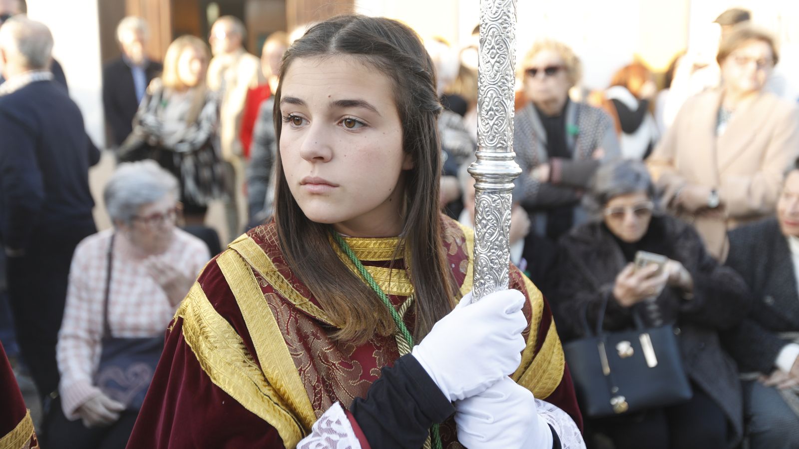 Las fotos del Viernes Santo en la Línea:  Cristo del Mar y Luz y Esperanza Nuestra, Soledad y Santo Entierro, Cristo del Amor y Misericordia y Amargura
