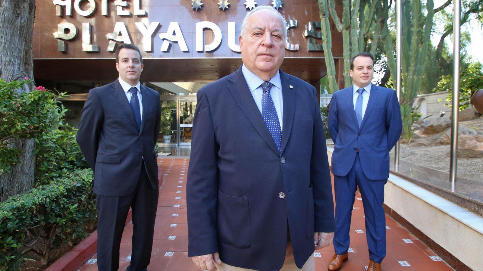 José María Rossell recibe a título póstumo la Medalla de Oro.