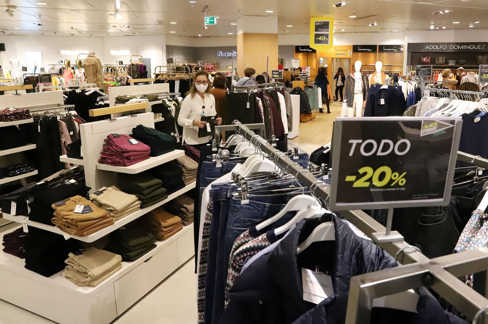 Imágenes del "Black Friday" en el Corte Inglés Imágenes del "Black Friday" en el Corte Inglés