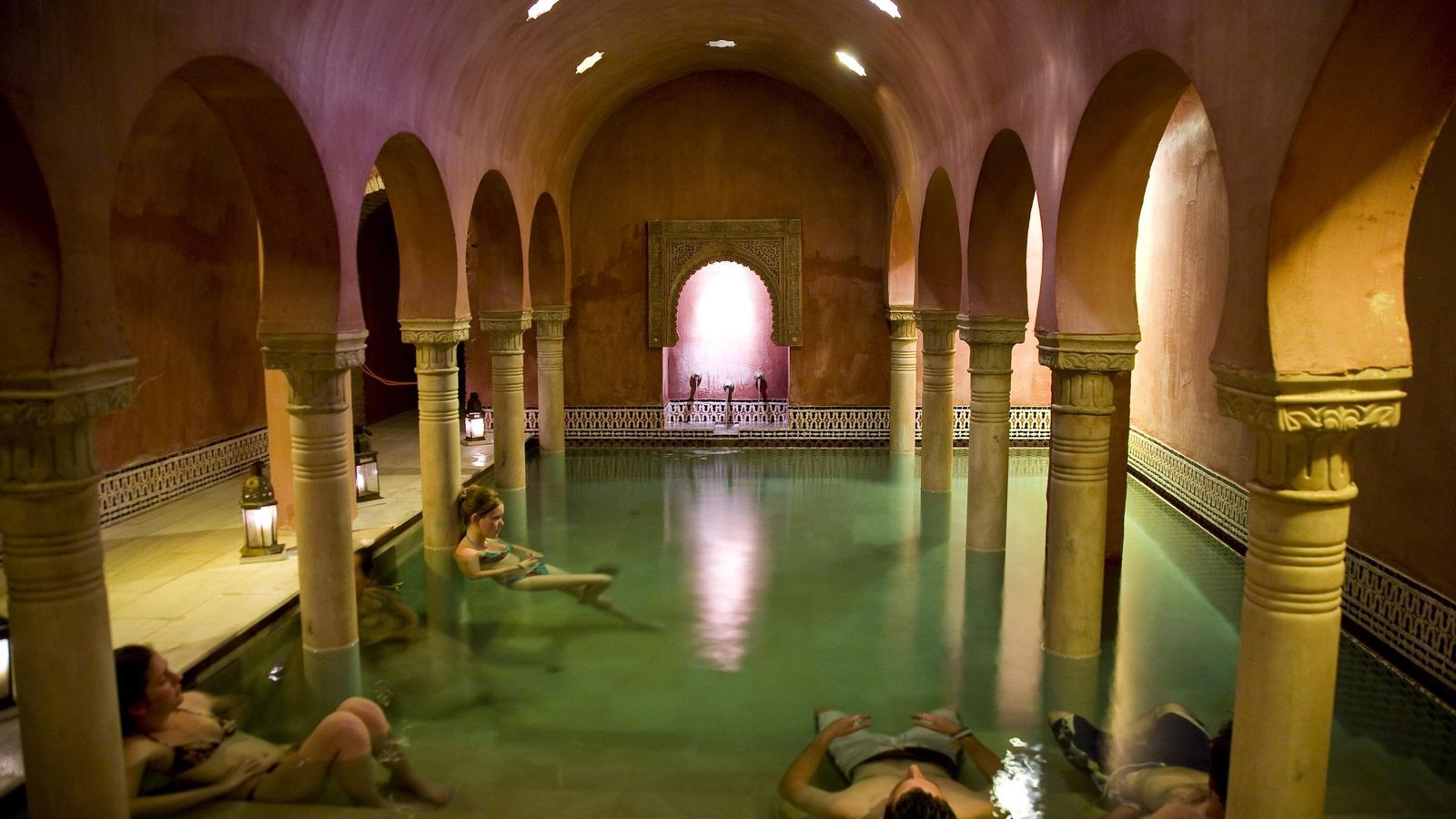 Los Baños Árabes Hammam ubicados en Granada. Los Baños Árabes Hammam ubicados en Granada.