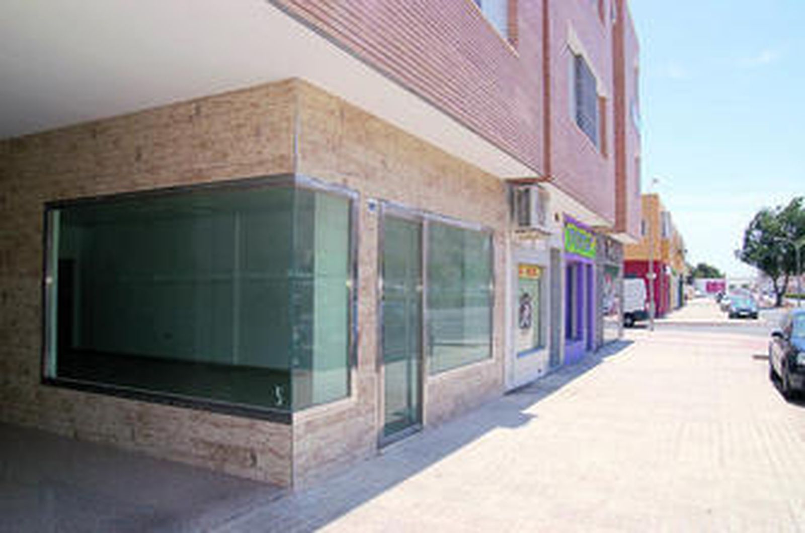 La nueva oficina está ubicada en la Carretera de La Mojonera.